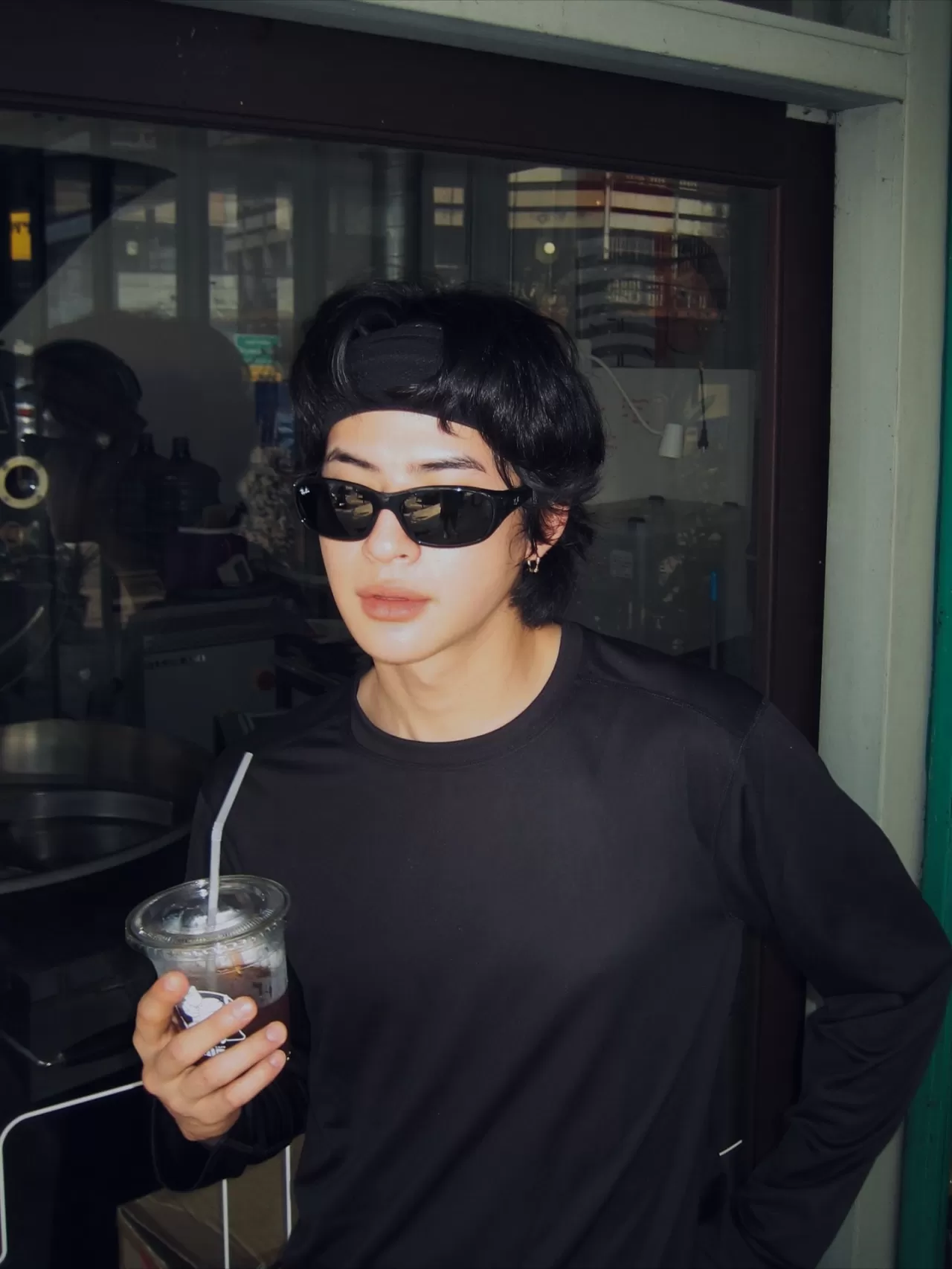 Jennie Kim, Ray-Ban'ın Yeni Yüzü Oldu: İkonik Stil ve Modern Tasarım Buluşması