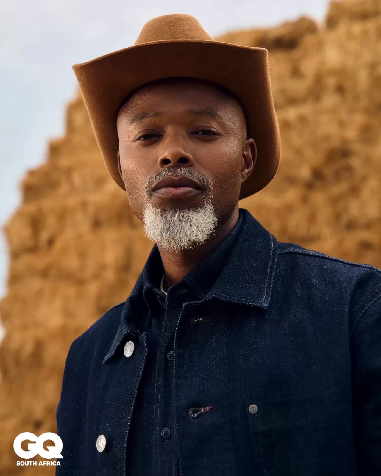 GQ South Africa Nisan/Mayıs Kapağında Mokoena'nın Kontrol Anı