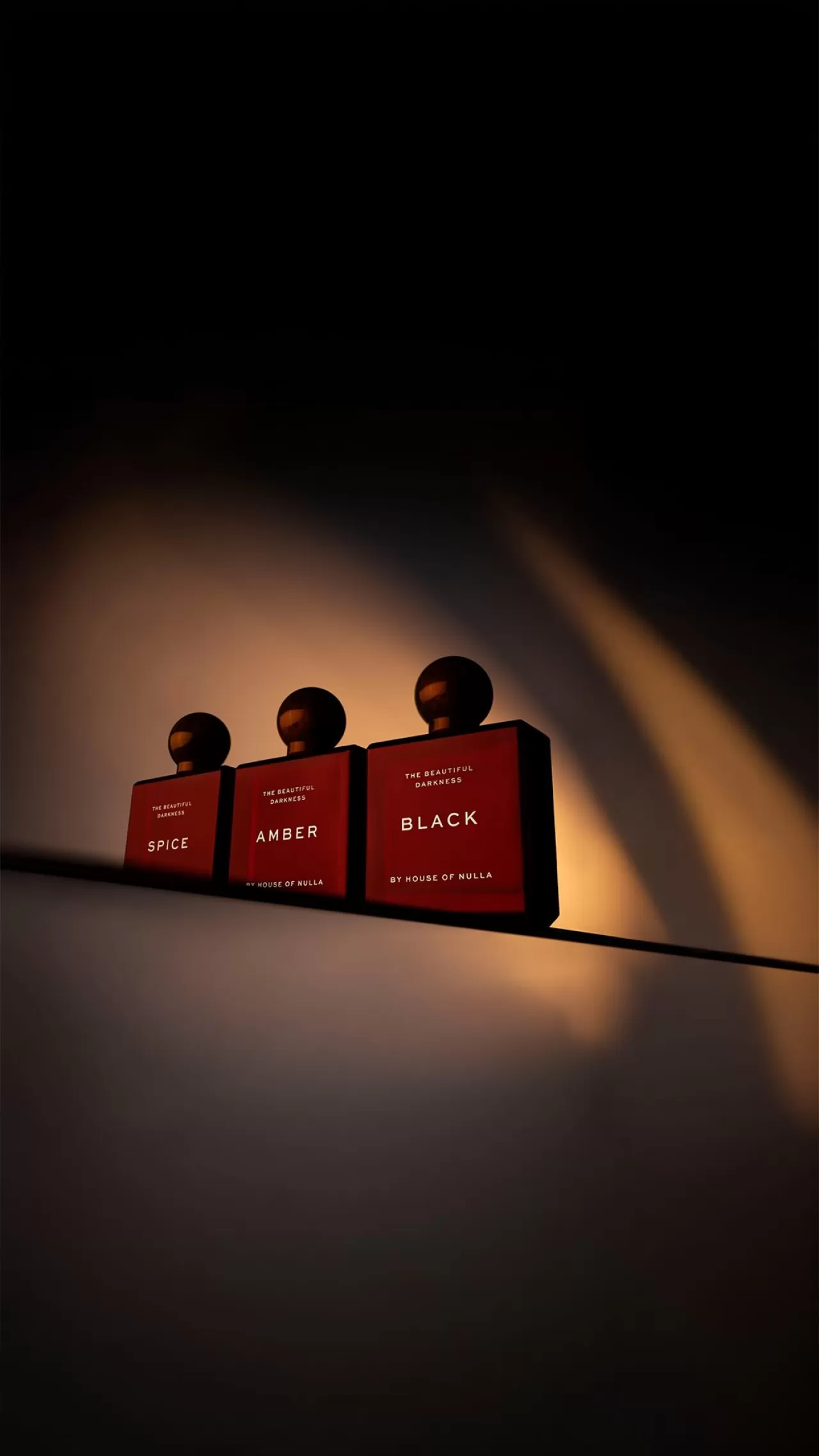 House of Nulla'nın İlk Koleksiyonu The Beautiful Darkness Sadece BBS'te