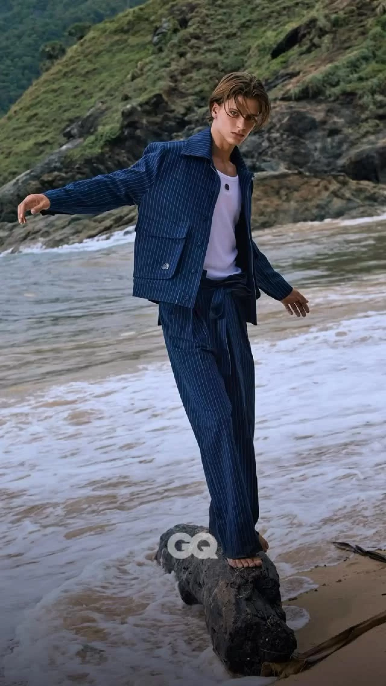 SIRIVANNAVARI 2026 Yaz Koleksiyonu: GQ Thailand'tan İpek Şıklığı