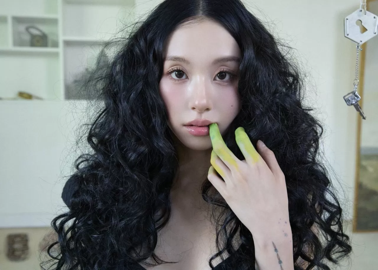 TWICE'ın Chaeyoung'u 27 Yaşında: K-pop Yıldızının Doğum Günü Kutlanıyor