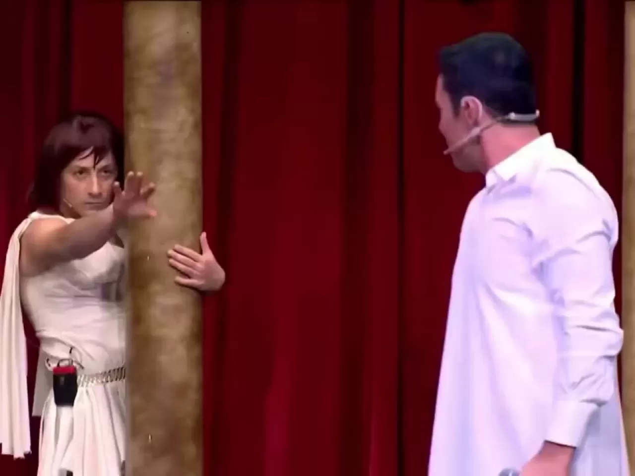 Magazin Efsaneleri Programında Tolga Çevik, Komedyenliğini Anlattı