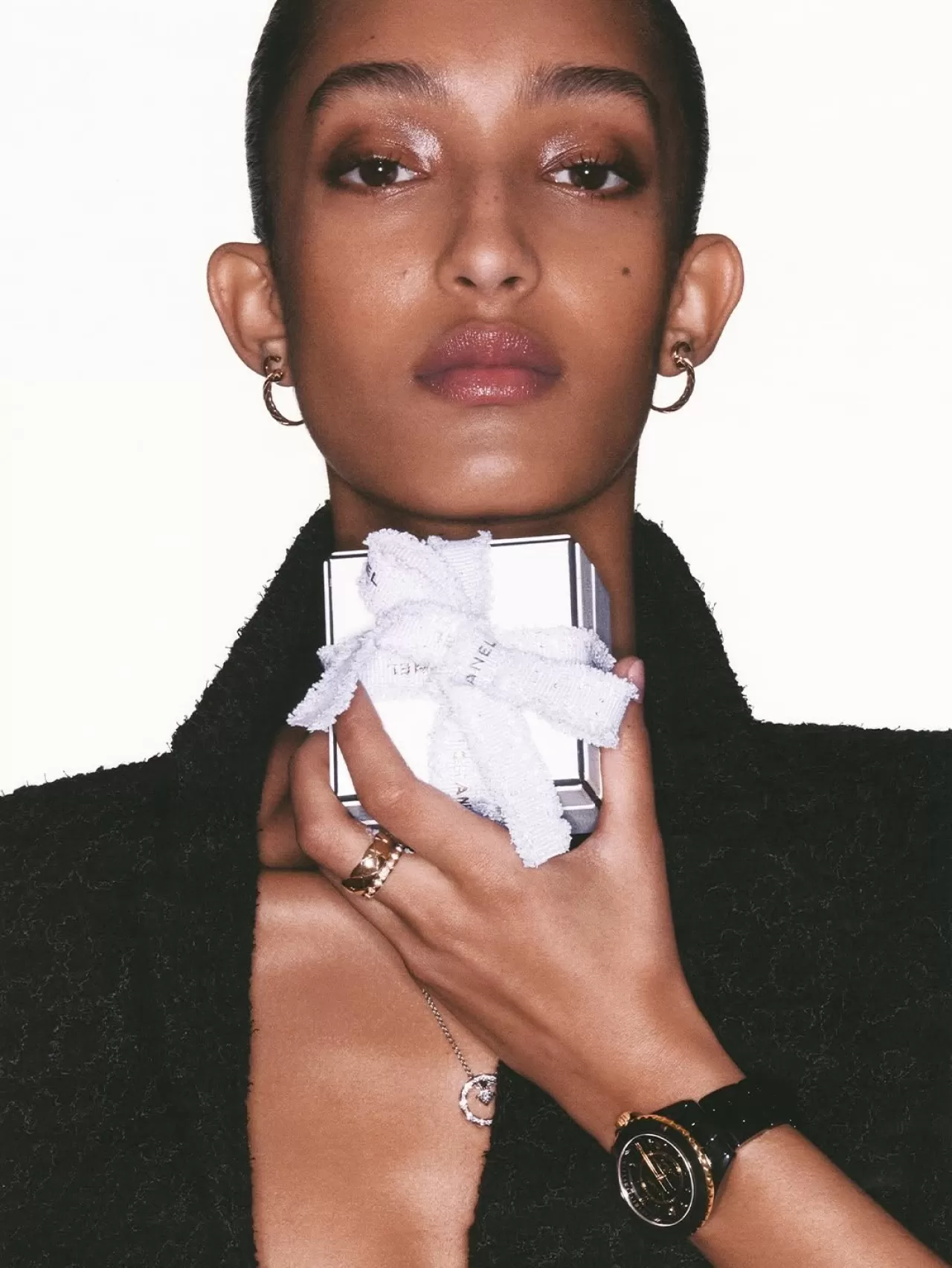 CHANEL, Yılbaşı Dönemi İçin Zamanı Aşan Hediyelik Seçkisini Tanıttı