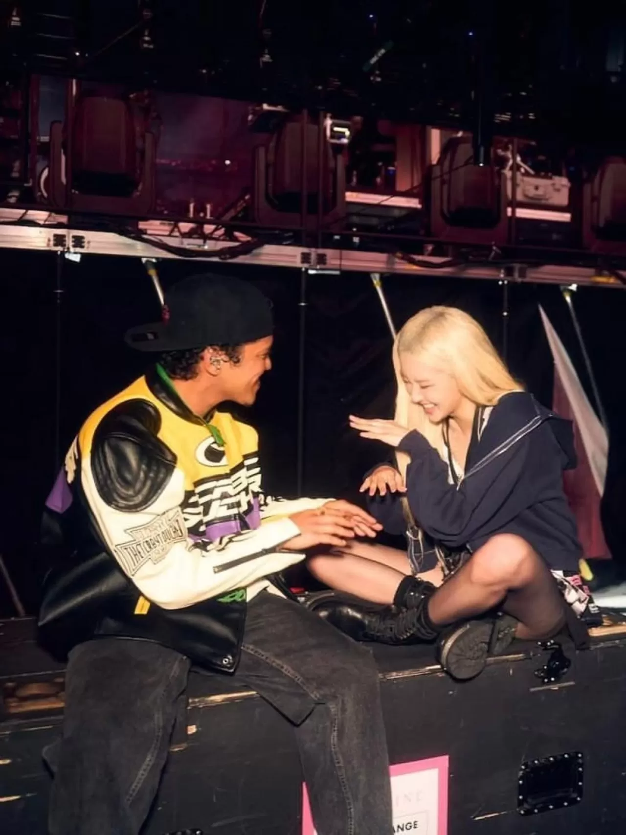 ROSÉ'nin 'On The Ground' Müzik Videosu YouTube'da 2.2 Milyar İzlenmeyi Aştı