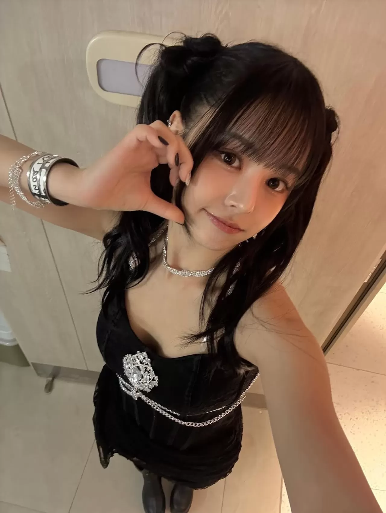 EVERGLOW, Yeni Sahne Performansına İlişkin Güncelleme Paylaştı