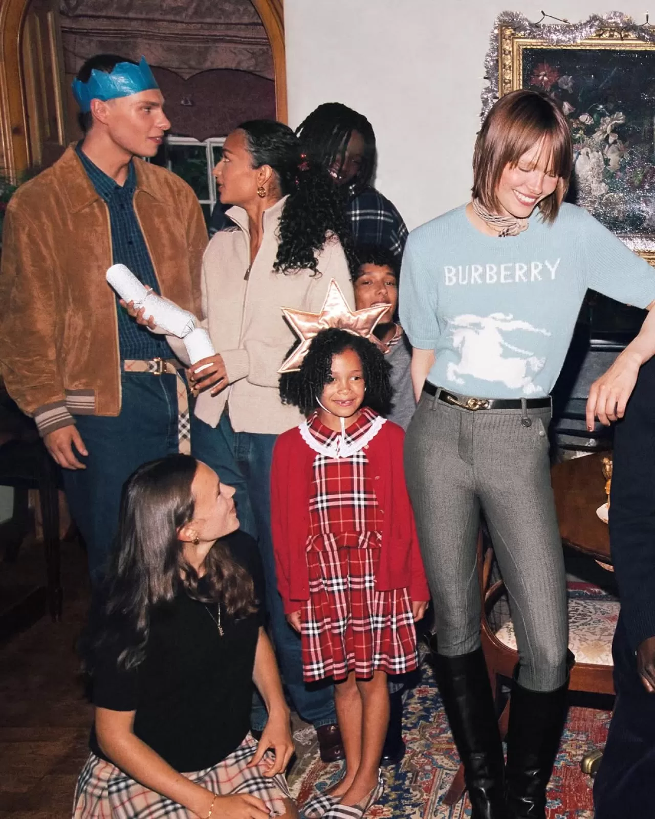 Burberry, İkonik Ev Kodları ile Kalıcı Anılar Oluşturmayı Hedefliyor