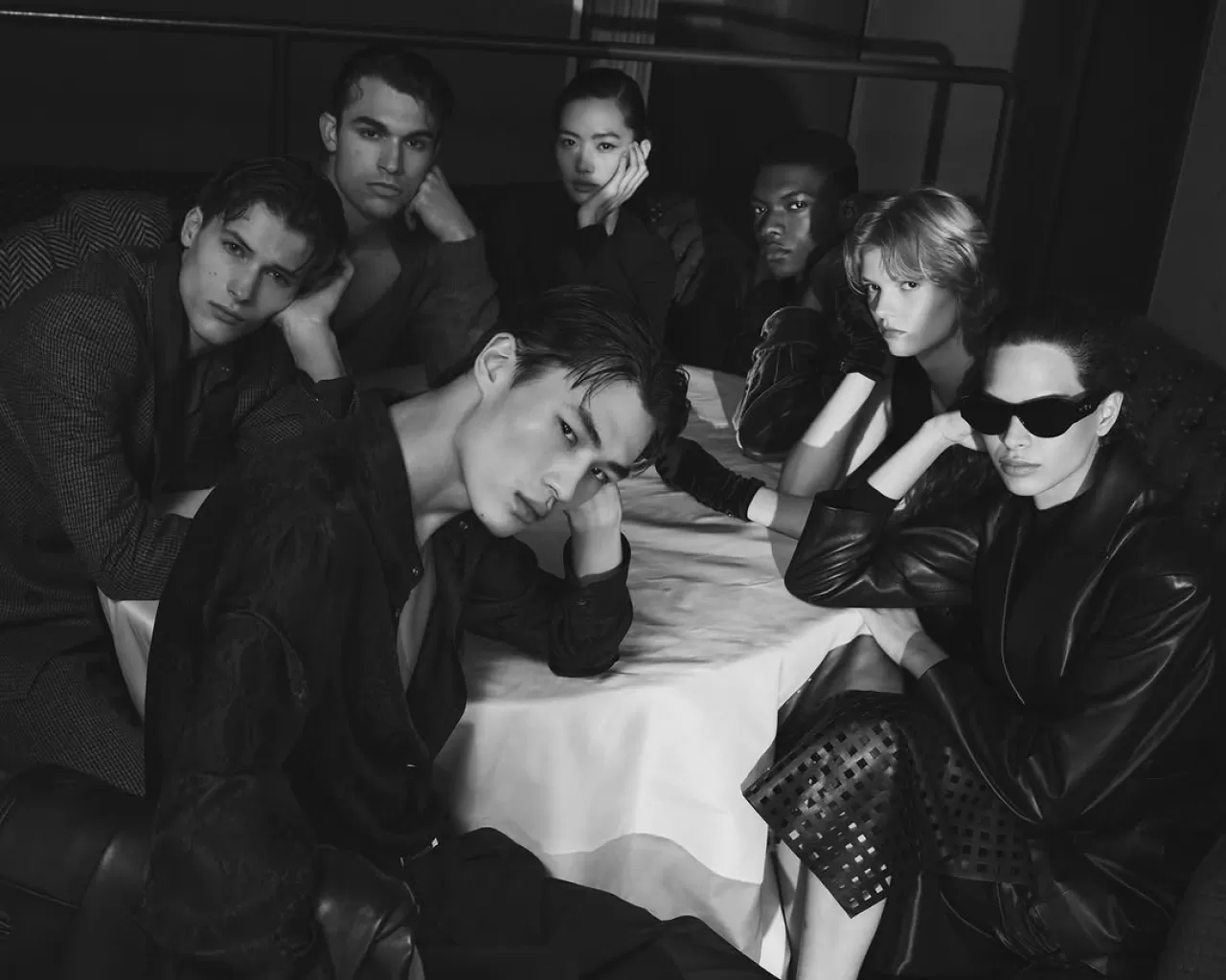 Emporio Armani'nin 2025 Sonbahar/Kış Koleksiyonu Dünya Çapında Tanıtıldı