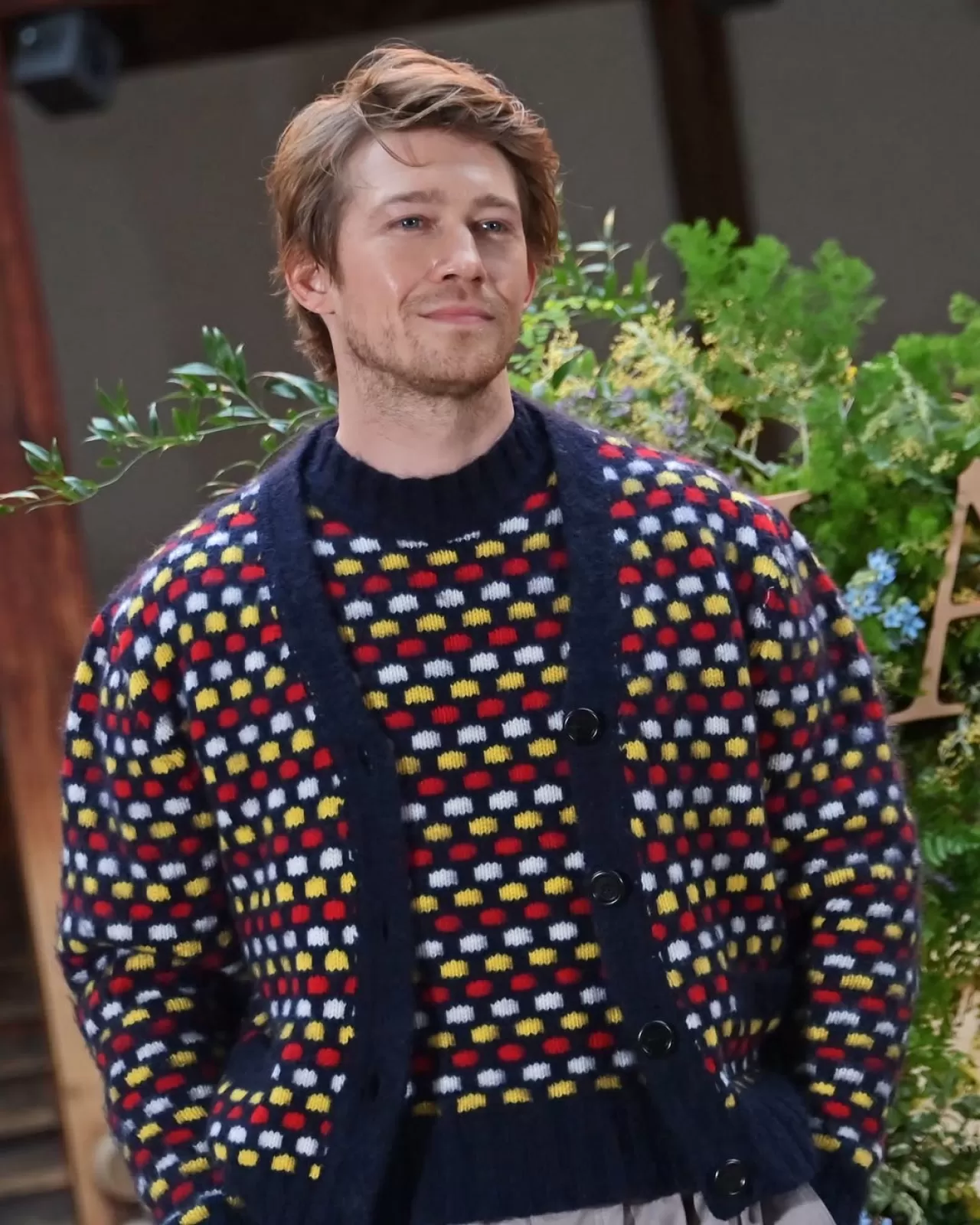 Joe Alwyn, Stil Anlayışıyla Londra'da Dikkat Çekti