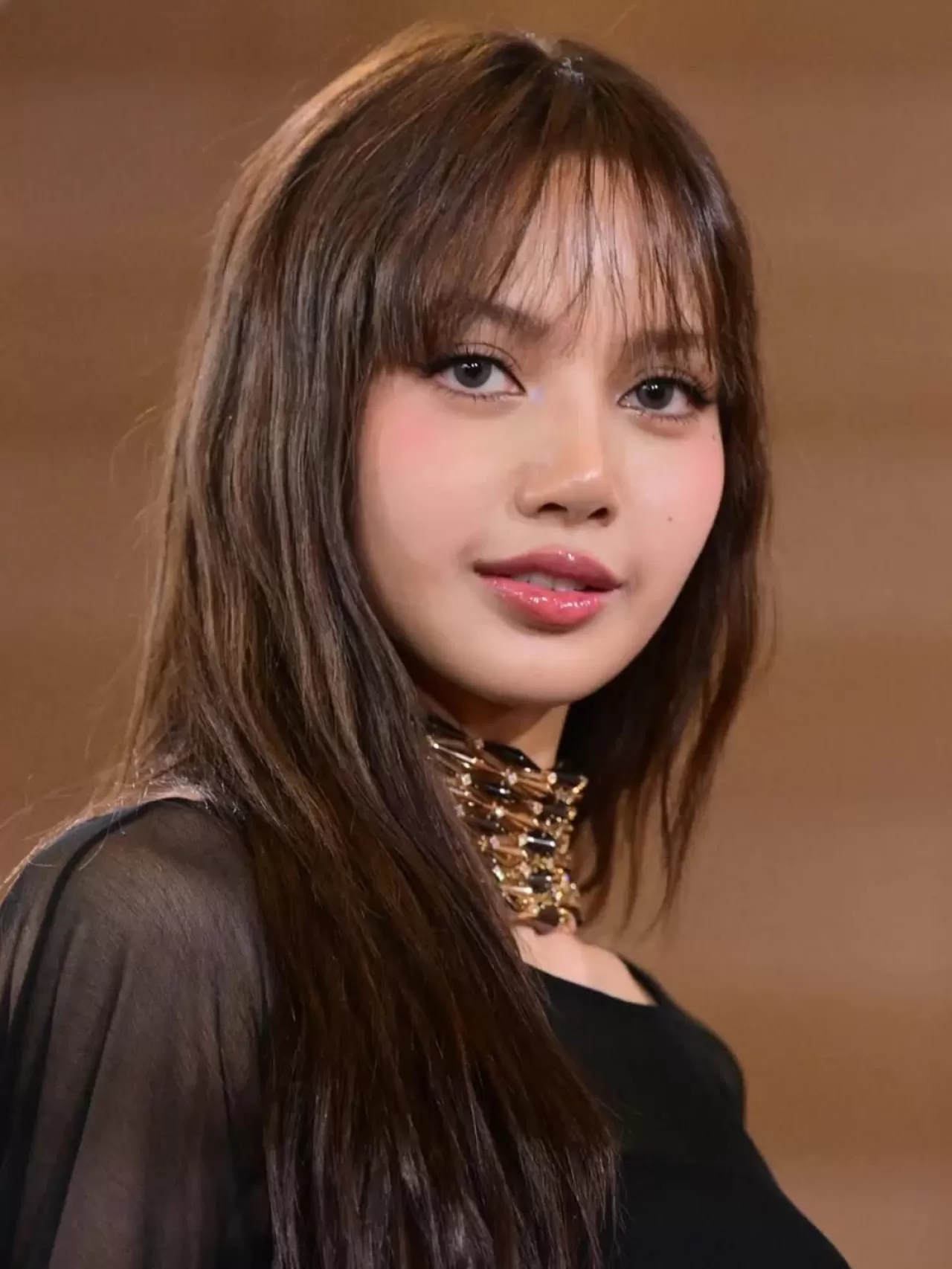 Blackpink Üyesi LISA, Altın Küre Ödüllerinde Göz Kamaştırdı