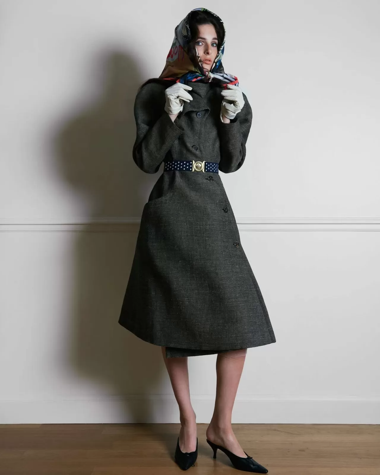 Vivienne Westwood'dan İlkbahar/Yaz 2026 Koleksiyonu: Asimetrik Detaylar ve Yeniden Yorumlanan Siluetler