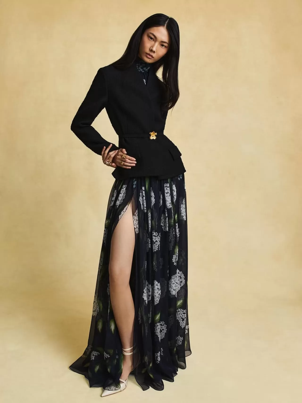 Oscar de la Renta'nın 2026 İlkbahar Koleksiyonunda Deniz Mavisi Tasarımlar Öne Çıkıyor