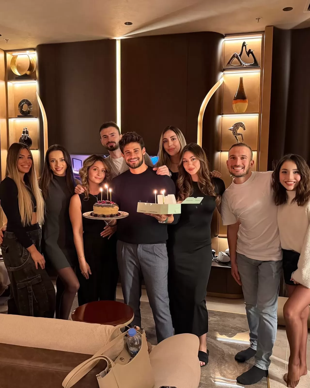 Batuhan Karacakaya'nın Doğum Günü Sürprizlerle Kutlandı