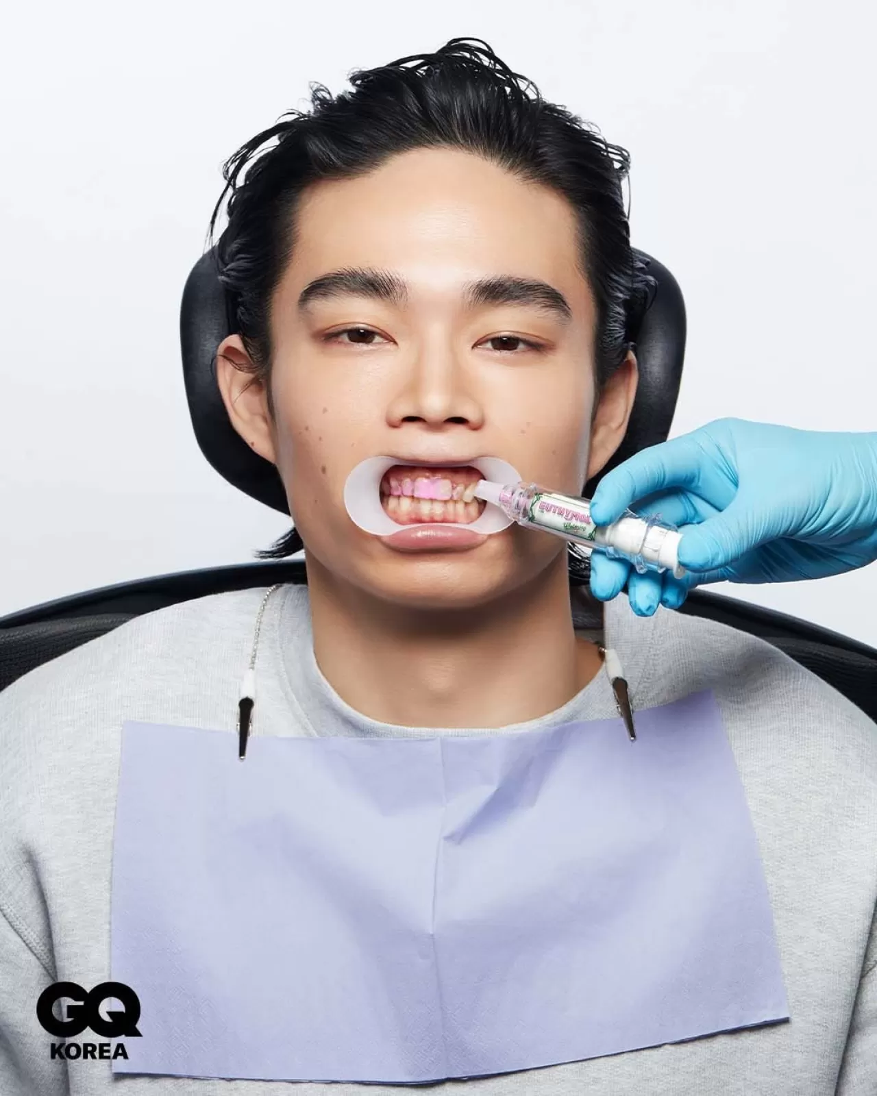 일상 속 관리를 통한 균형 찾기: GQ 2월호가 제안하는 그루밍 루틴