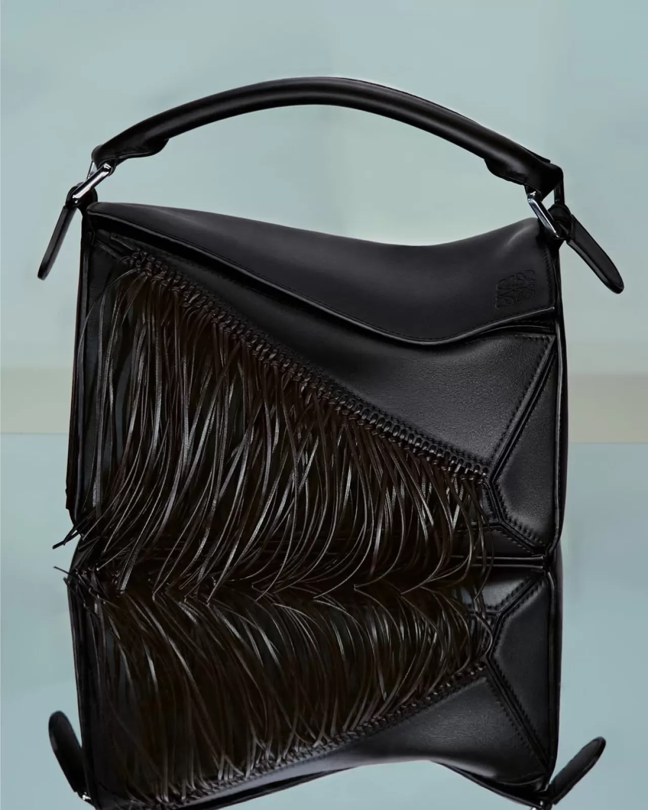 LOEWE, At Yılı'nı Özel Koleksiyonla Kutluyor