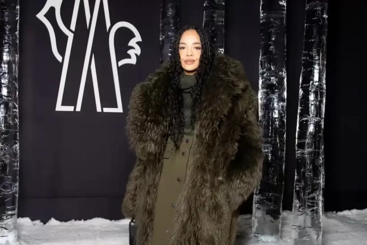 Tessa Mae Thompson'dan Moncler Grenoble Koleksiyonunda Kış Stili Yorumu
