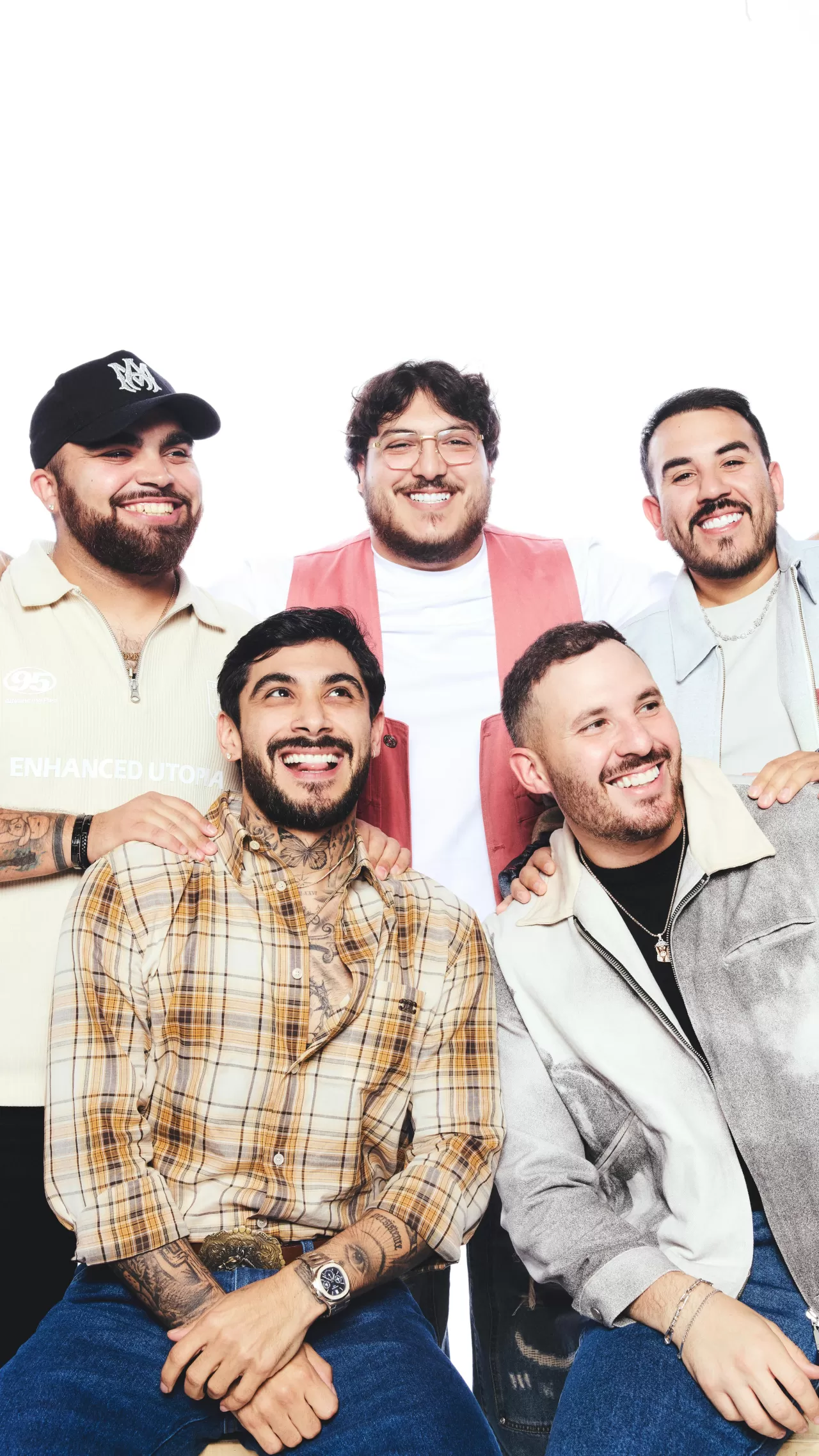 Grupo Frontera, Bad Bunny ile Olan "un x100to" İşbirliğini Anlatıyor