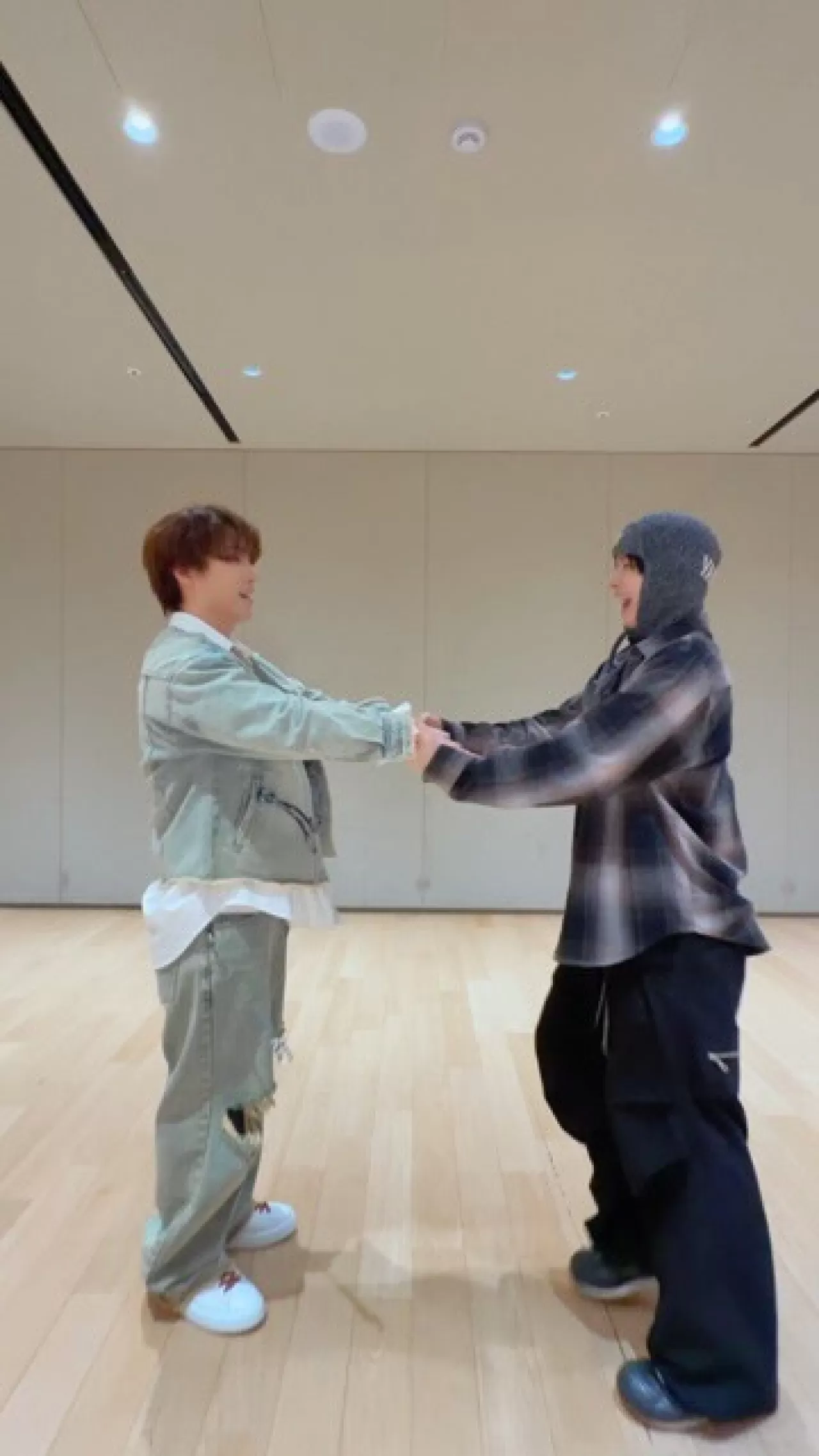 TWS, SEVENTEEN Dino ile "다시 만난 오늘" Performansında Buluştu