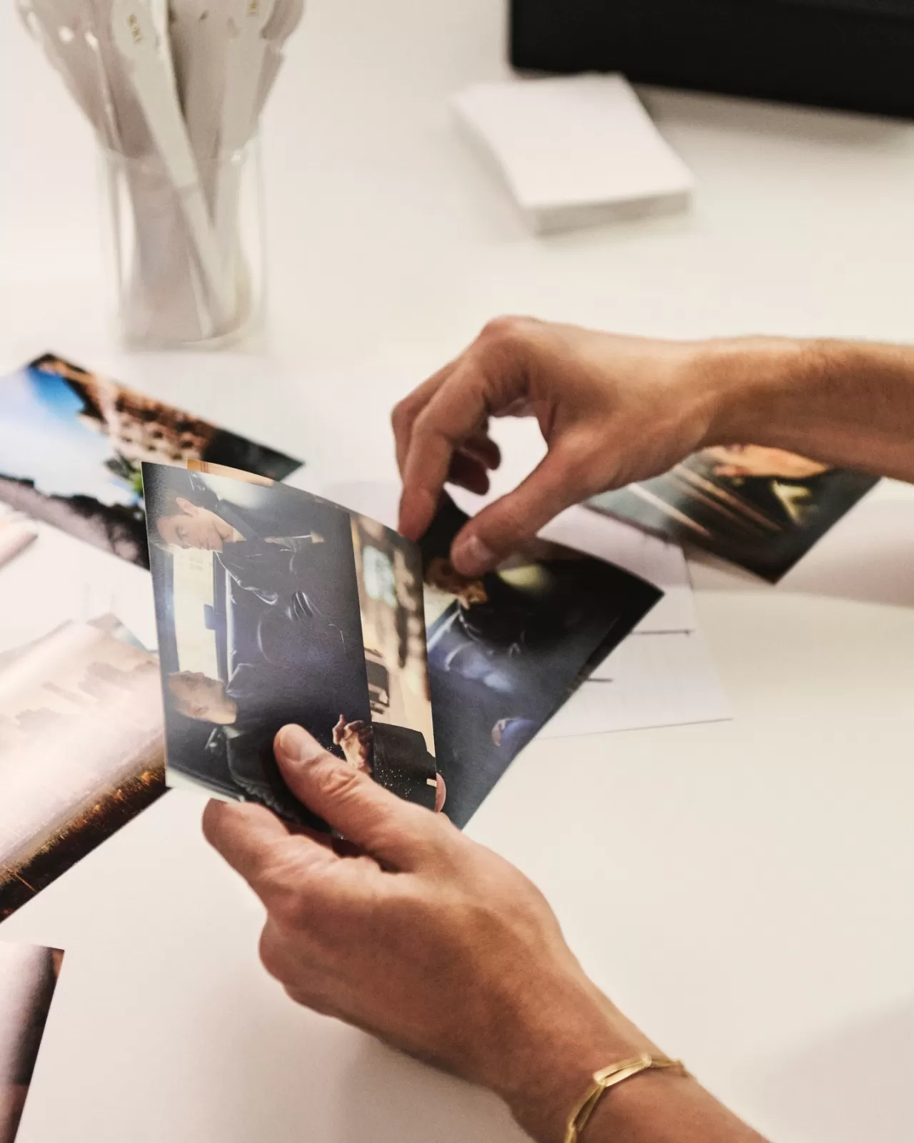 Dior Homme Parfüm Serisi, İrisin İkili Doğasını Keşfediyor