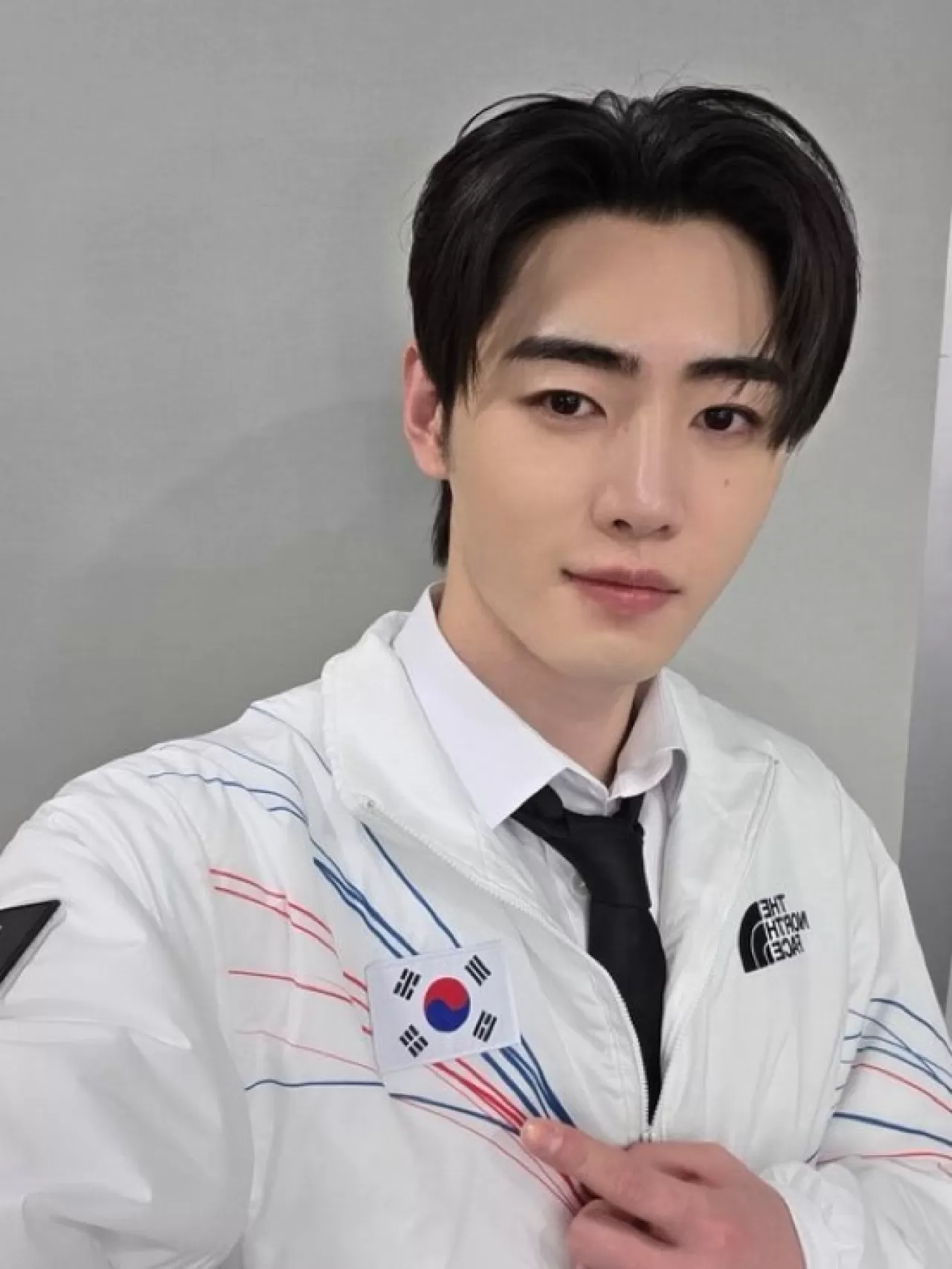 Sunghoon, Bugünkü Meşale Taşıma Görevini Eksiksiz Yerine Getireceğini Açıkladı