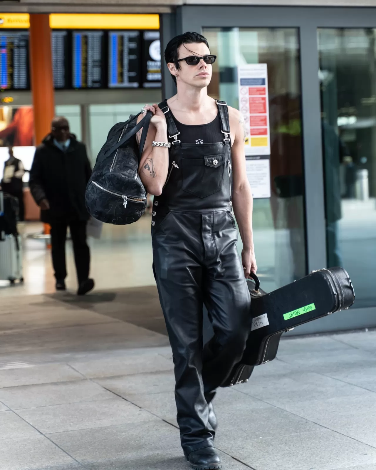 GQ Moda Dergisi, yungblud ile Hafta Sonu Temalı İçerik Paylaştı