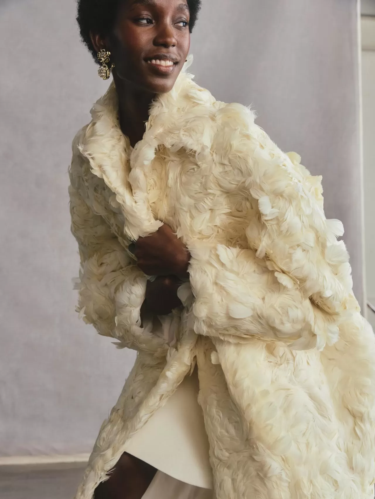 Oscar de la Renta Fall 2026: Organik Roset Tüyleri ile Dikkat Çekiyor