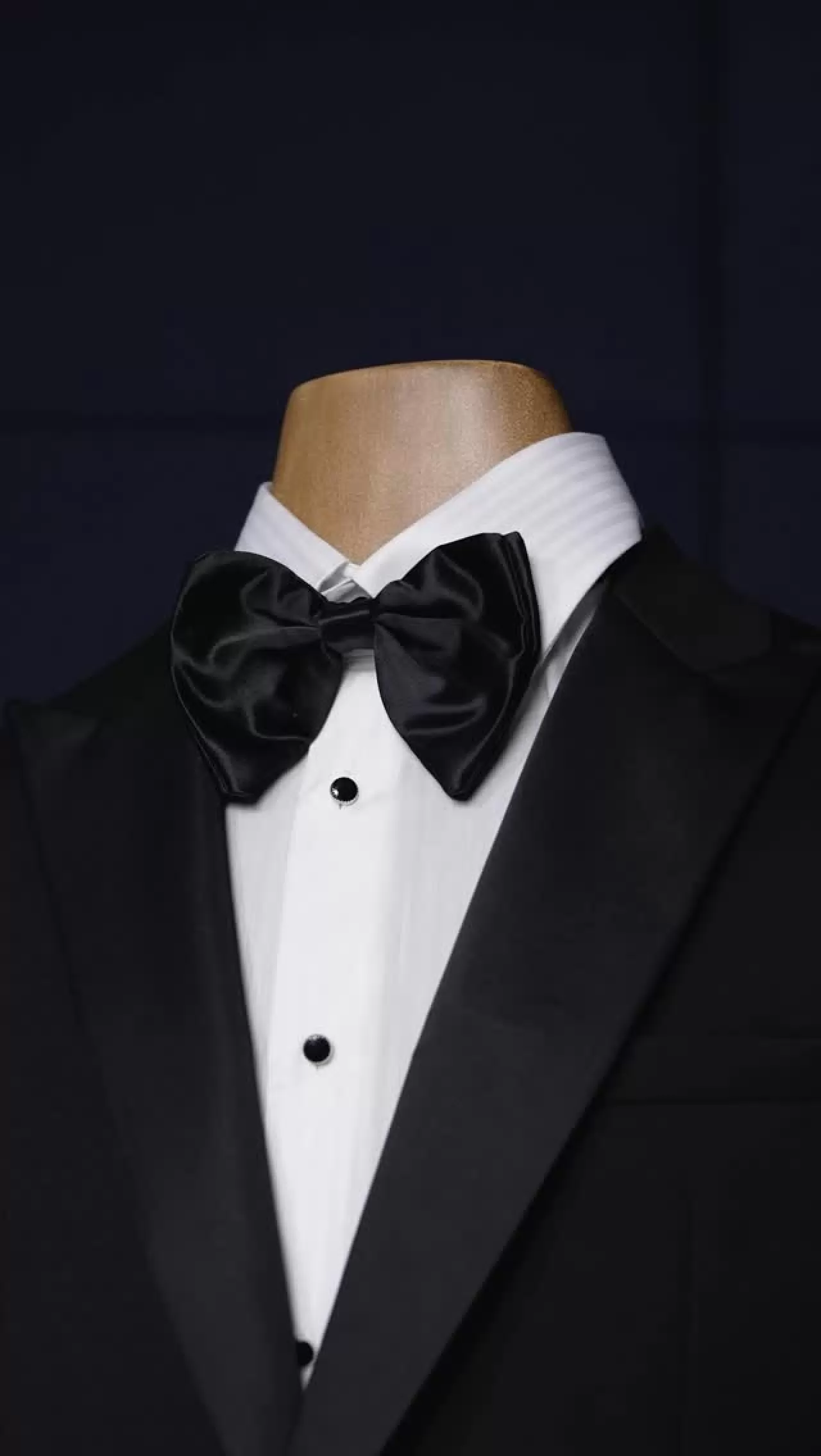 Düğün ve Mezuniyet Sezonu 2026: Smokin Seçimi Rehberi