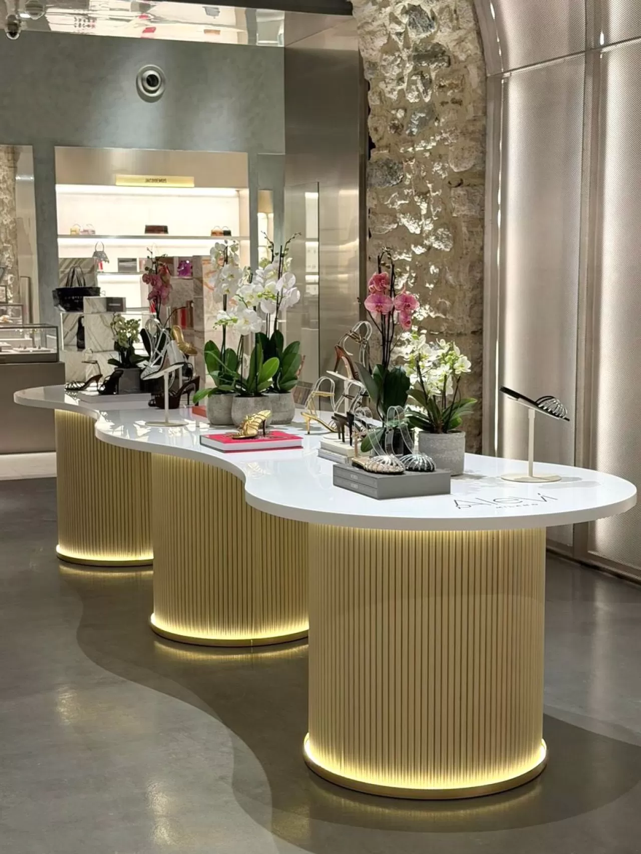 27 Nisan'a Kadar Beymen Tersane'de Alevi Milano İtalyan Zarafeti