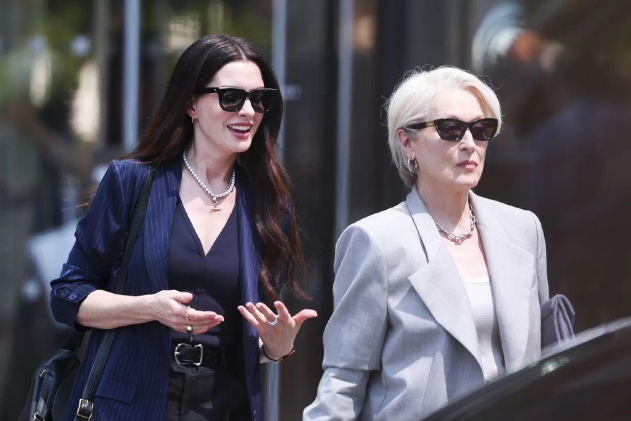 Meryl Streep ve Anne Hathaway You Quiz On The Block'a Konuk Olacak