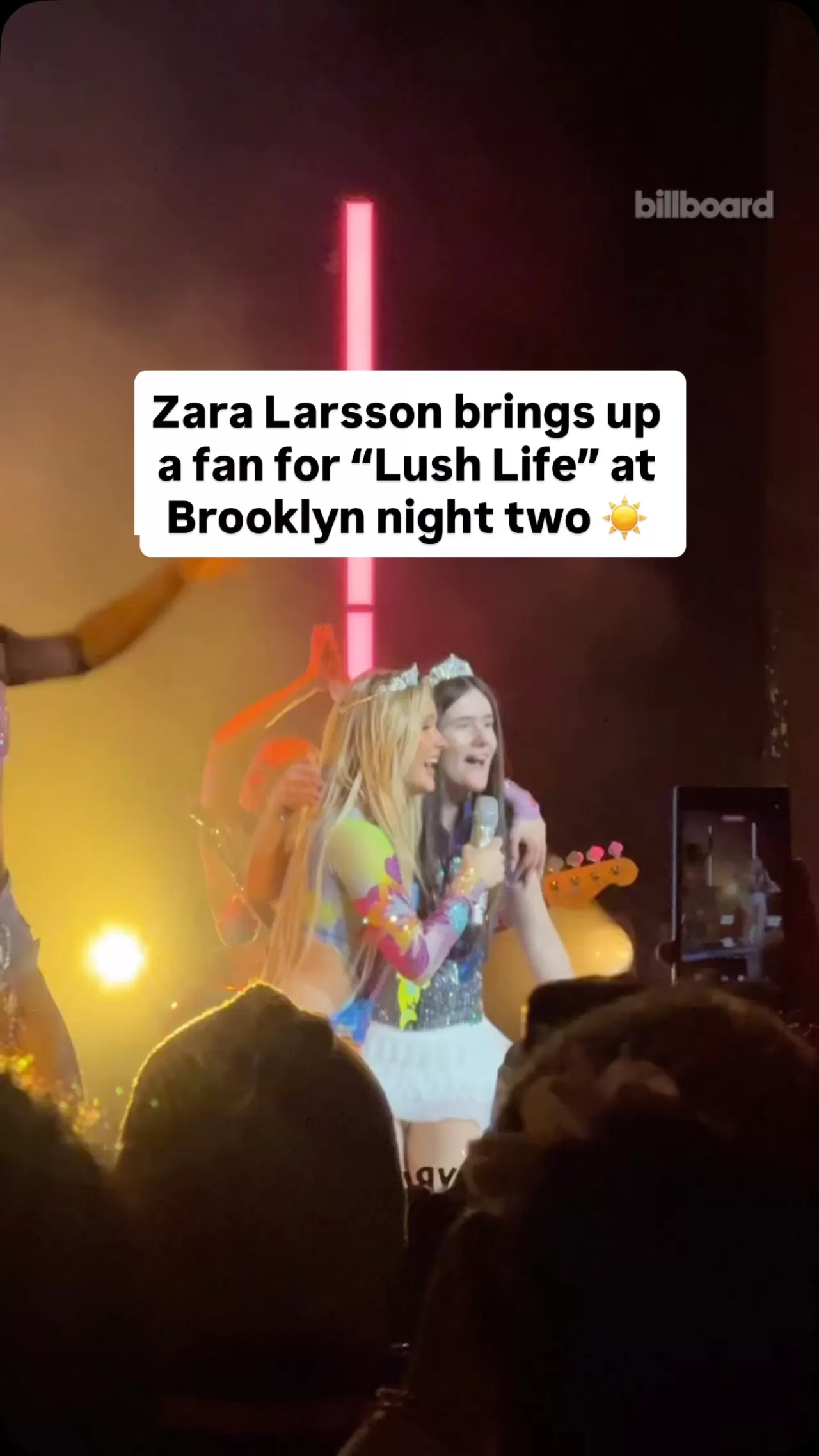 Zara Larsson, Brooklyn'de Sahneye Hayranını Aldı