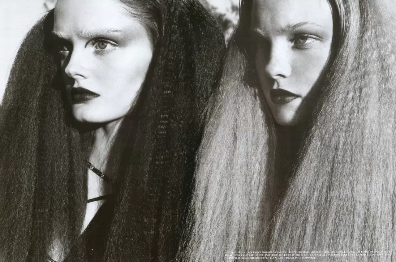 Vogue Italia 2004: Lisa Cant ve Caroline Trentini, Steven Meisel ve Pat McGrath İşbirliği