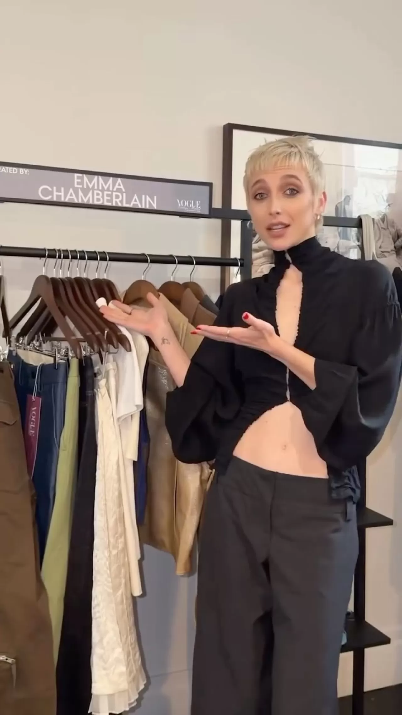 Emma Chamberlain'in Gardırobu Vogue'da Satışa Sunuldu