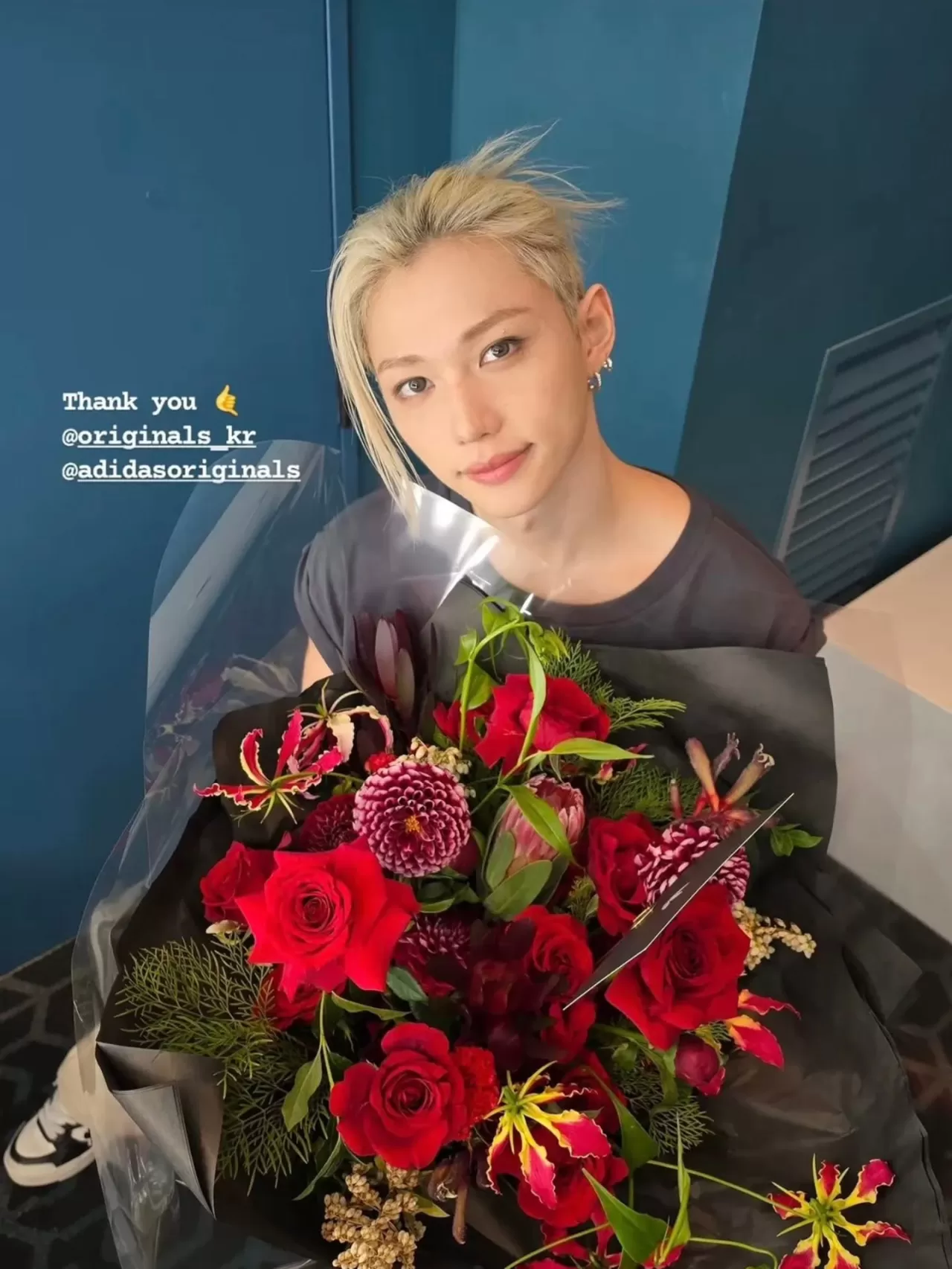 Felix'e Adidas'tan Stray Kids 8. Yılı Tebriği