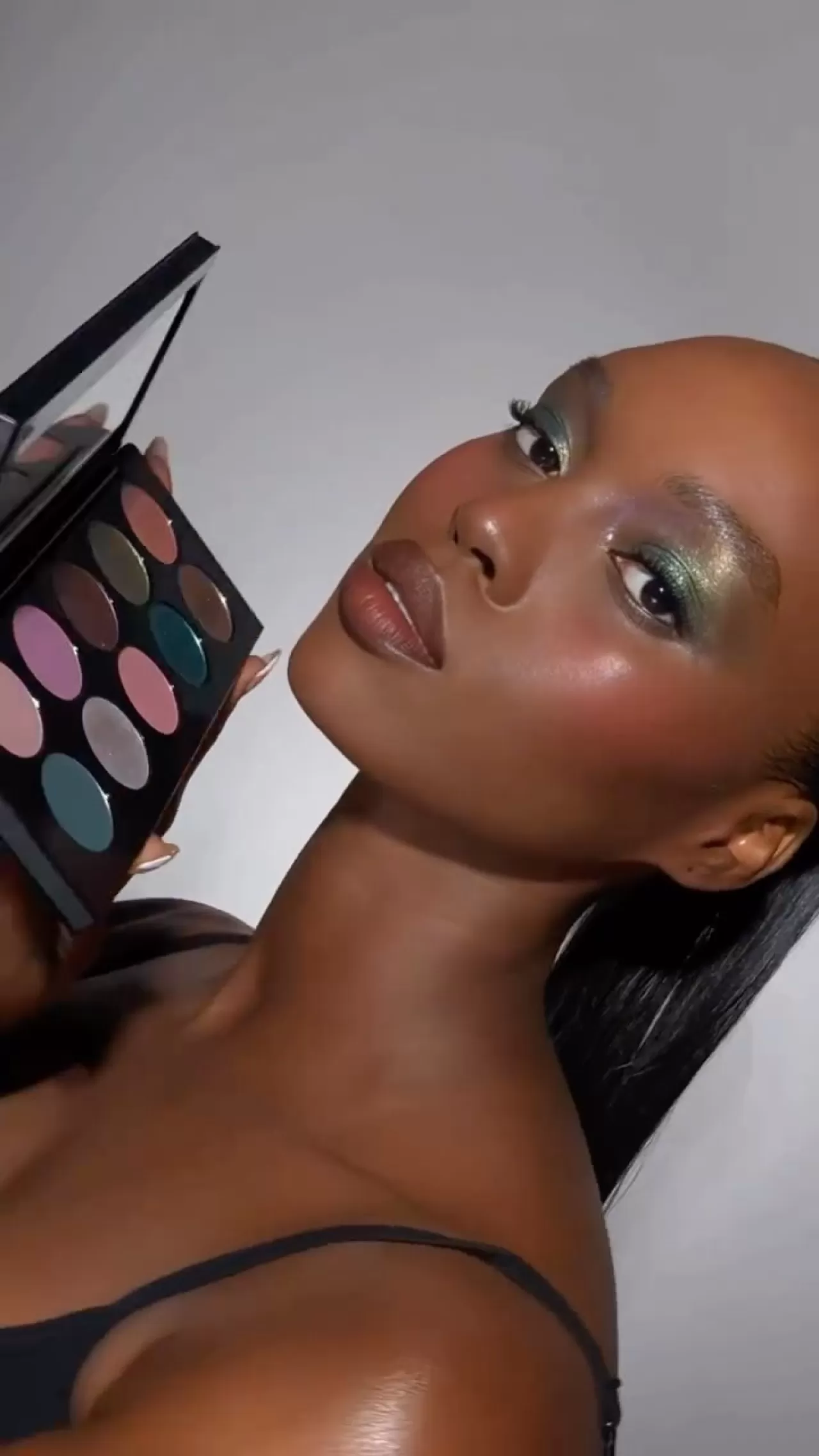 Blitz Brilliance Sephora'da! Laporcshia ile Luminous Eye Efekti