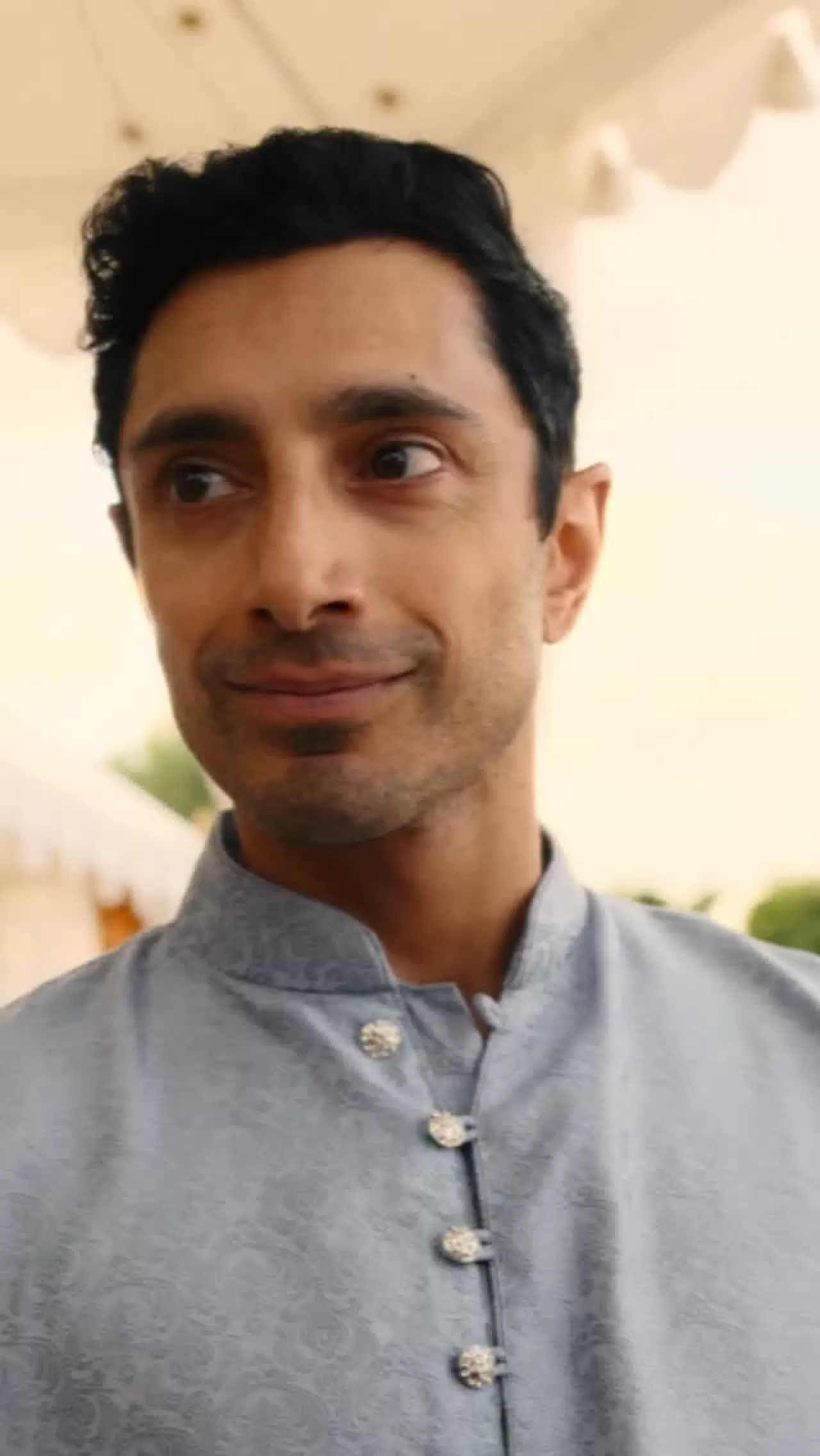 Riz Ahmed'den Yeni Proje Sinyali: 'When the Family Frenemy Shows Up'