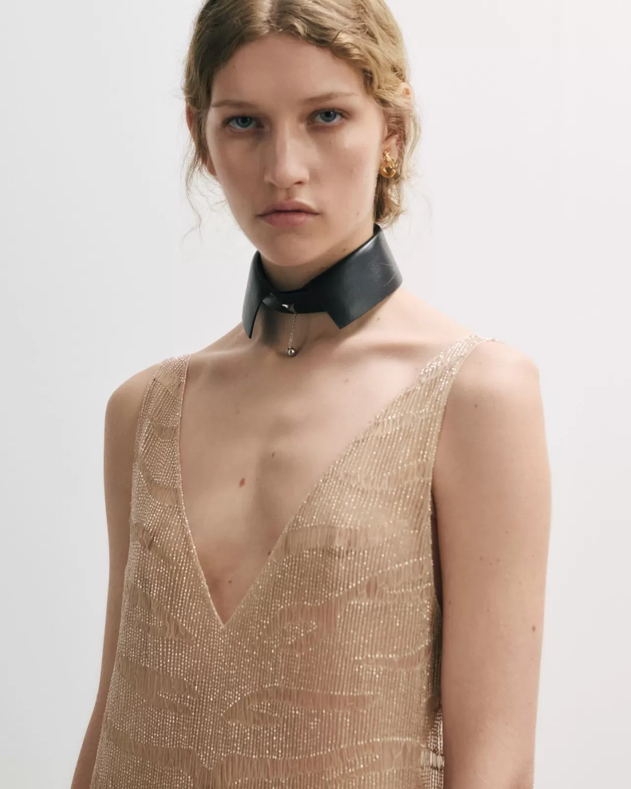 Fendi Fall Winter 2026 27 Koleksiyonu: Sasha Marro'nun Görsel Dili