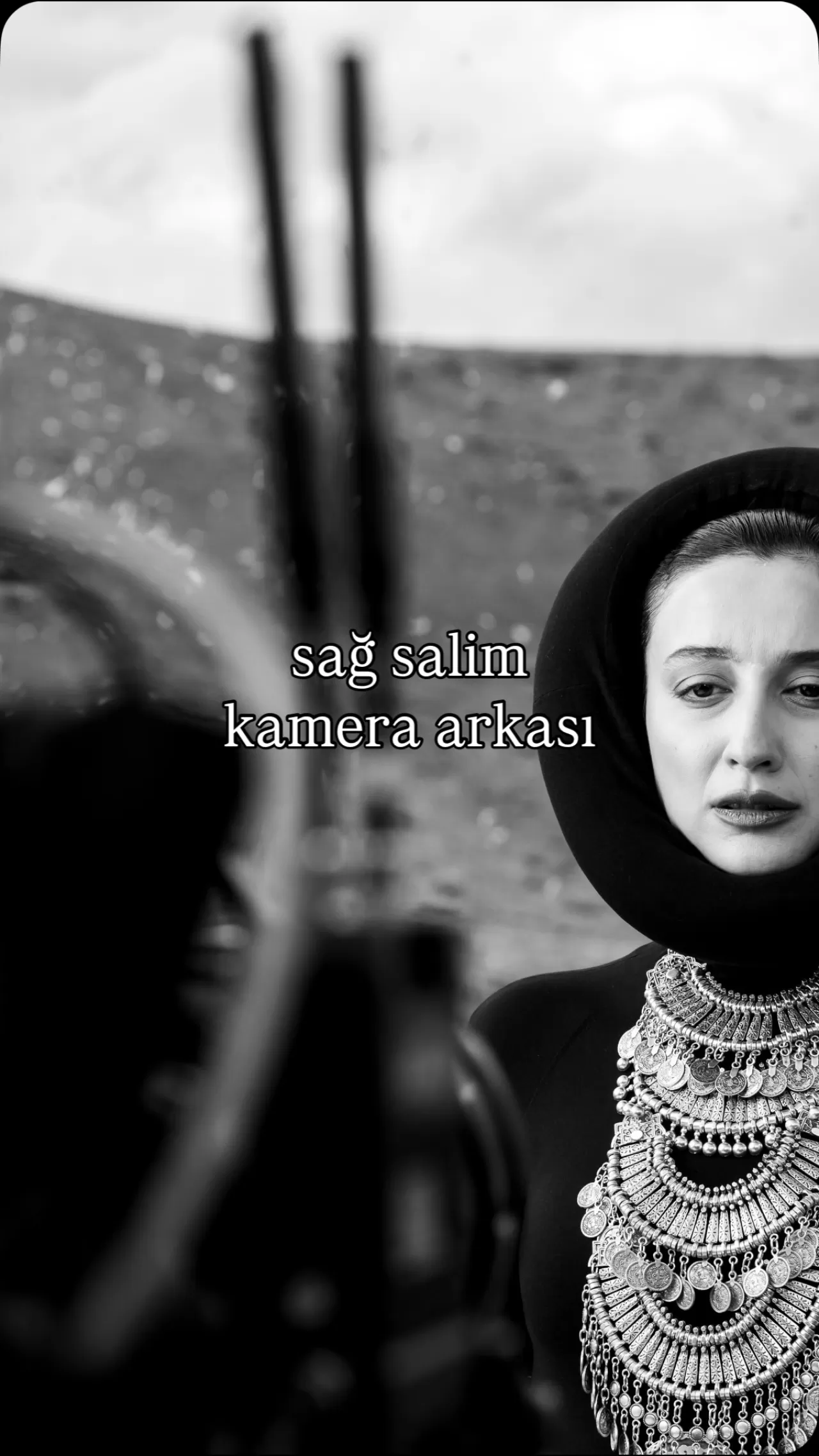 Melike Şahin YouTube'da 'Sağ Salim' Mesajıyla Ekibine Selamlar