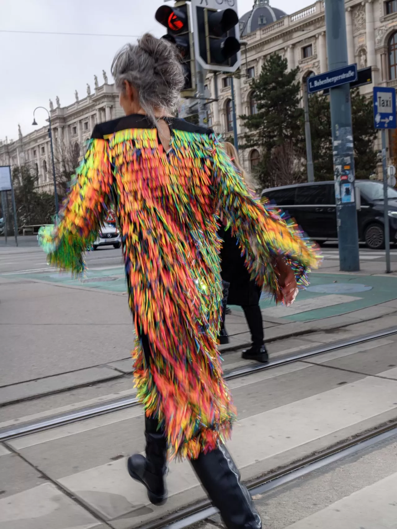 Atıl Kutoglu'nun WienerOriginal Fashion Shoot'i: Avusturya Modasına Uluslararası Bakış