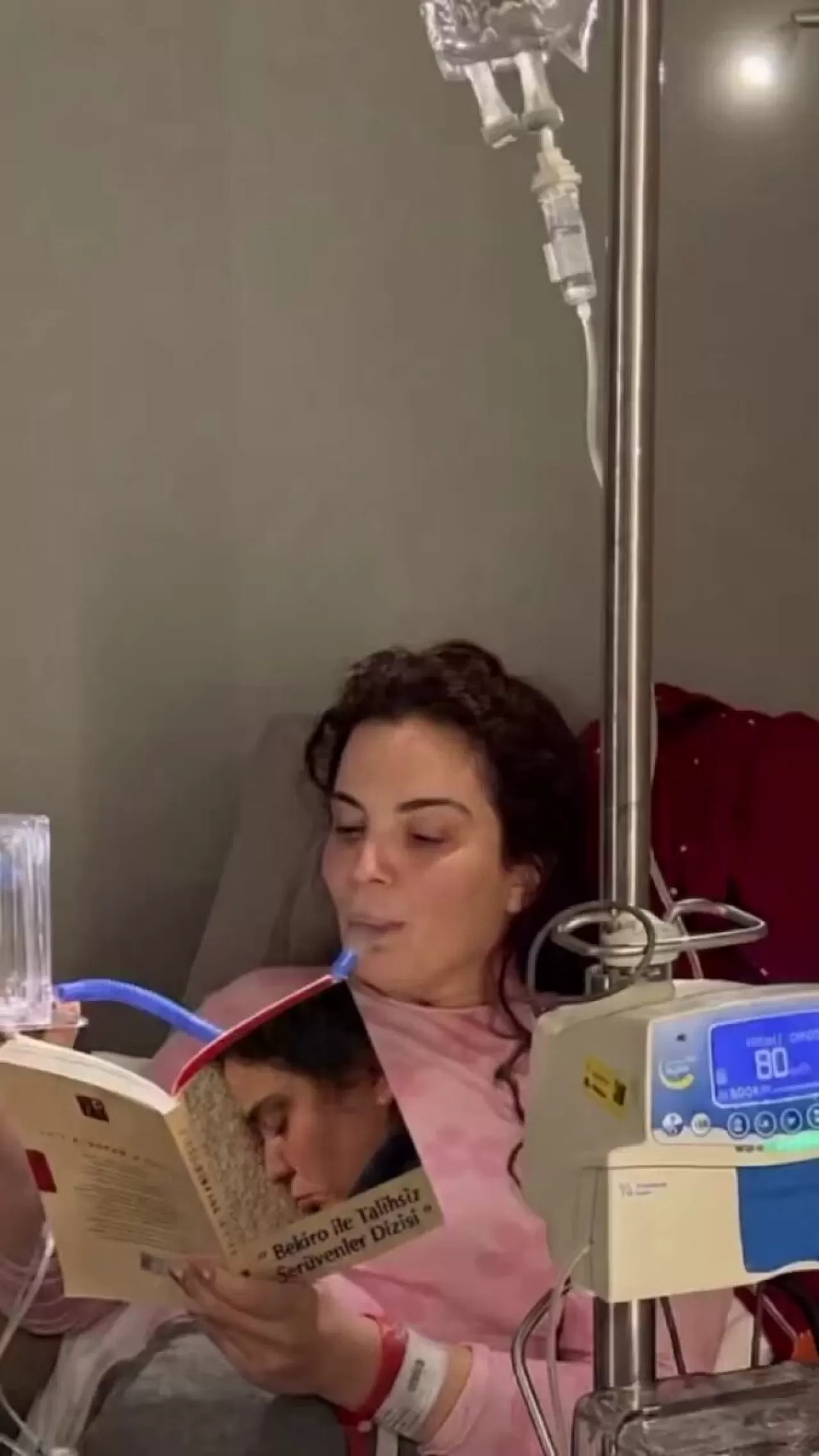 Aslı Bekiroğlu: Miyom Ameliyatı Hatası Sonrası 6 Operasyon Geçirdim