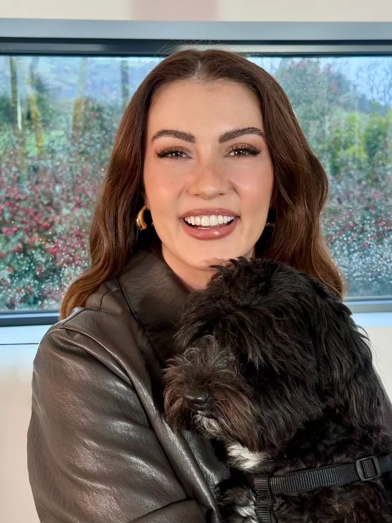 Burcu Özberk, Kızı Melis'in Makyaj ve Fotoğraf Becerisini Övdü