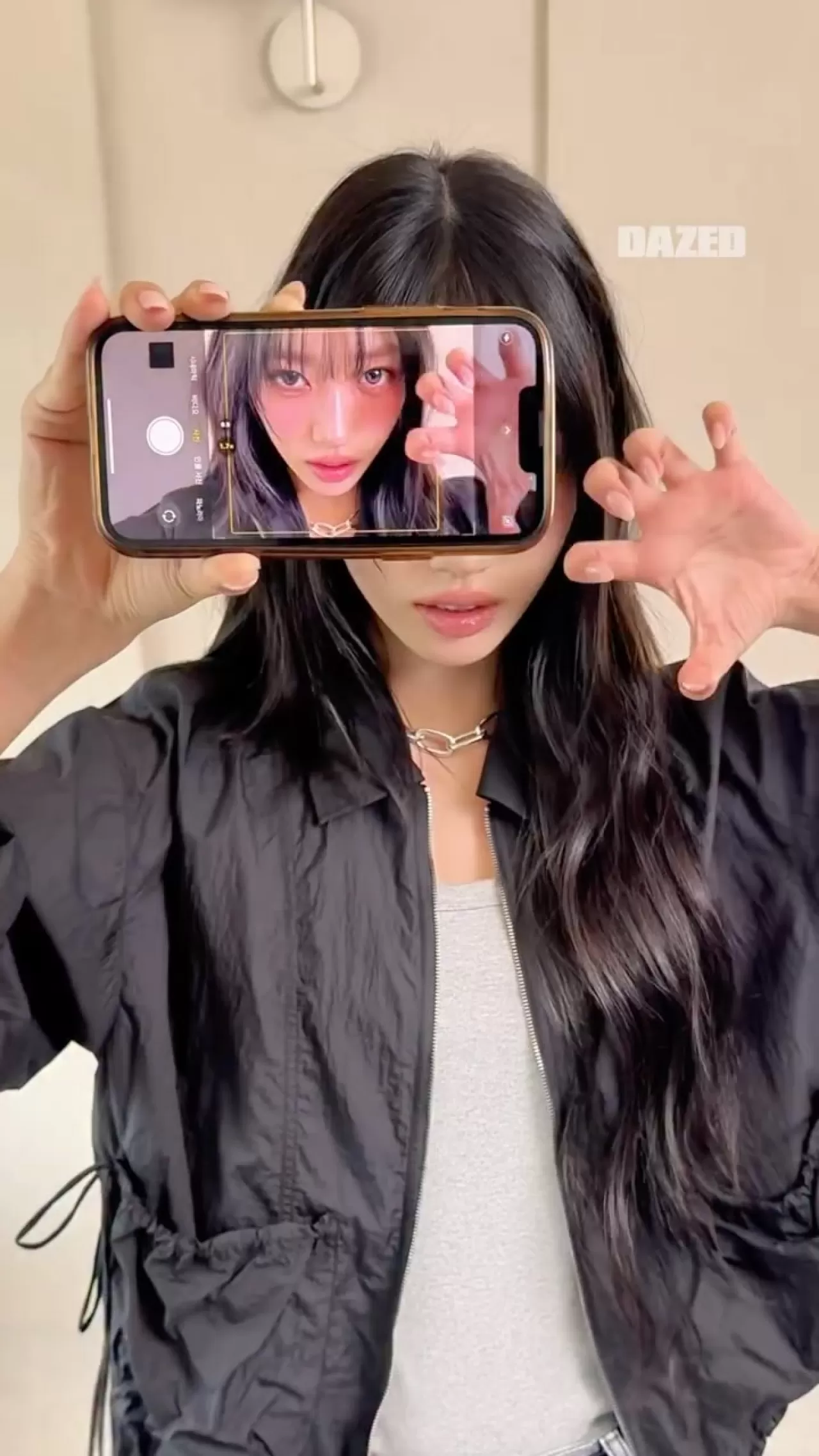 수인이'nin hangi looku en iyi? Dazed Korea'da moda tartışması