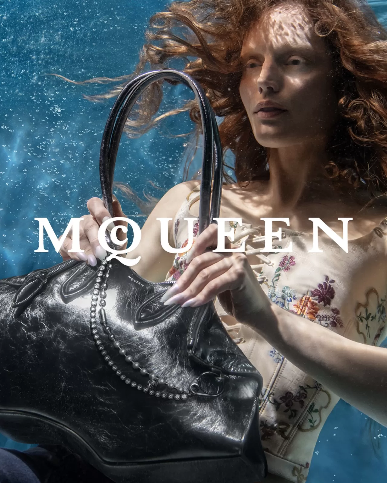 Alexander McQueen 2026 Koleksiyonu: Manta'nın Modern Yorumu