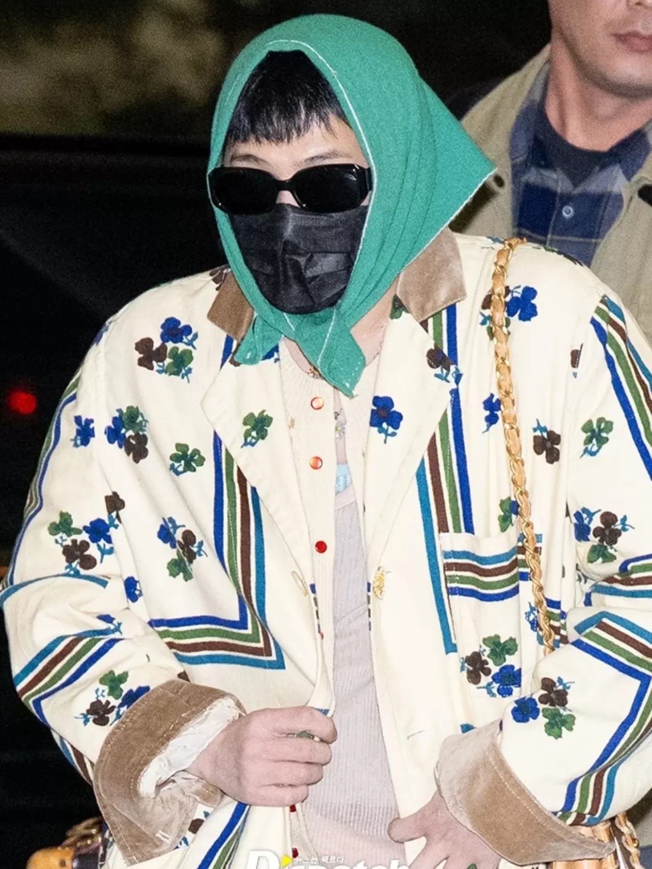 Jiyong (G-Dragon) Amerika'ya Uçtu: Bigbang Coachella 2026 İçin Hazırlanıyor