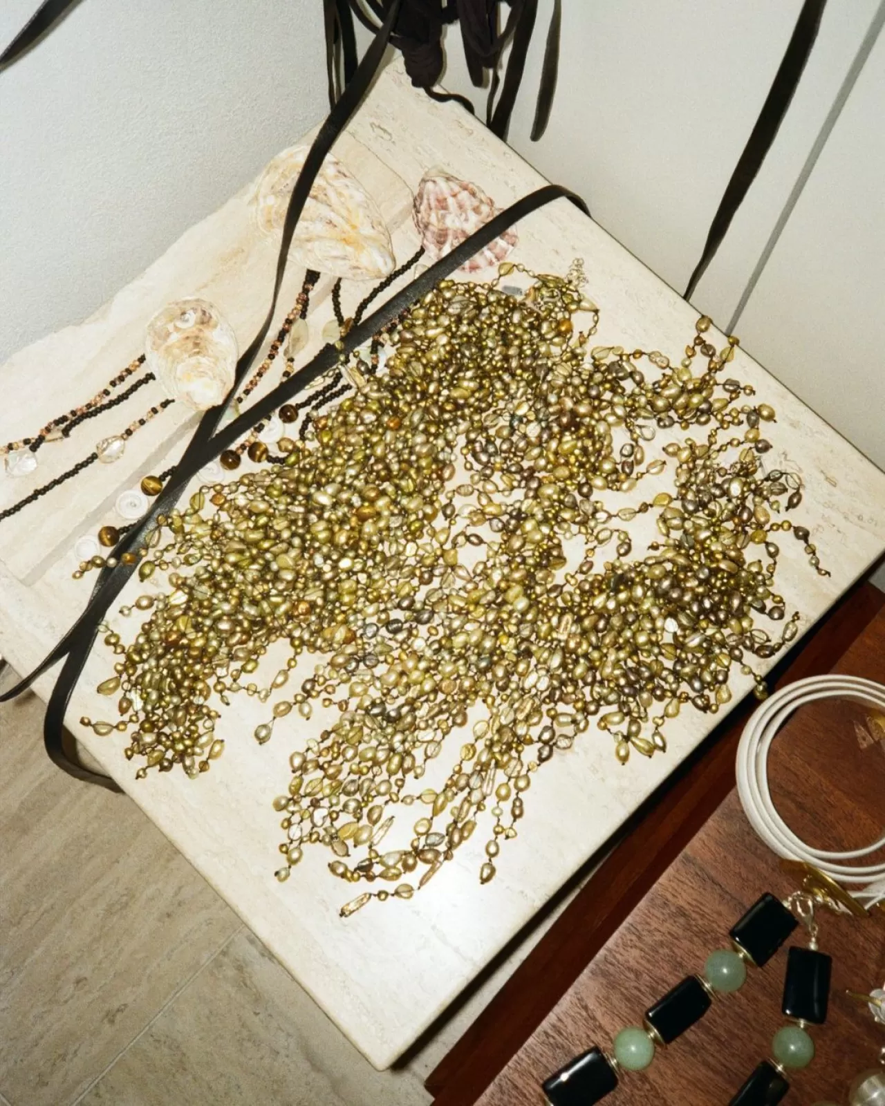 Nanushka Spring Summer 2026: İşlenmiş Modernitenin Rafine Keşfi