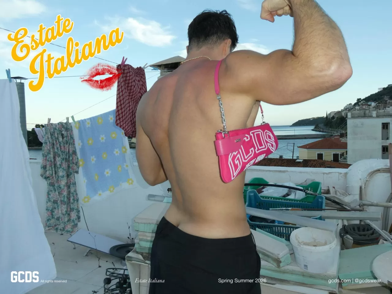 Estate Italiana: GCDS SS26'dan Çanta Tasarımında İş Birliği