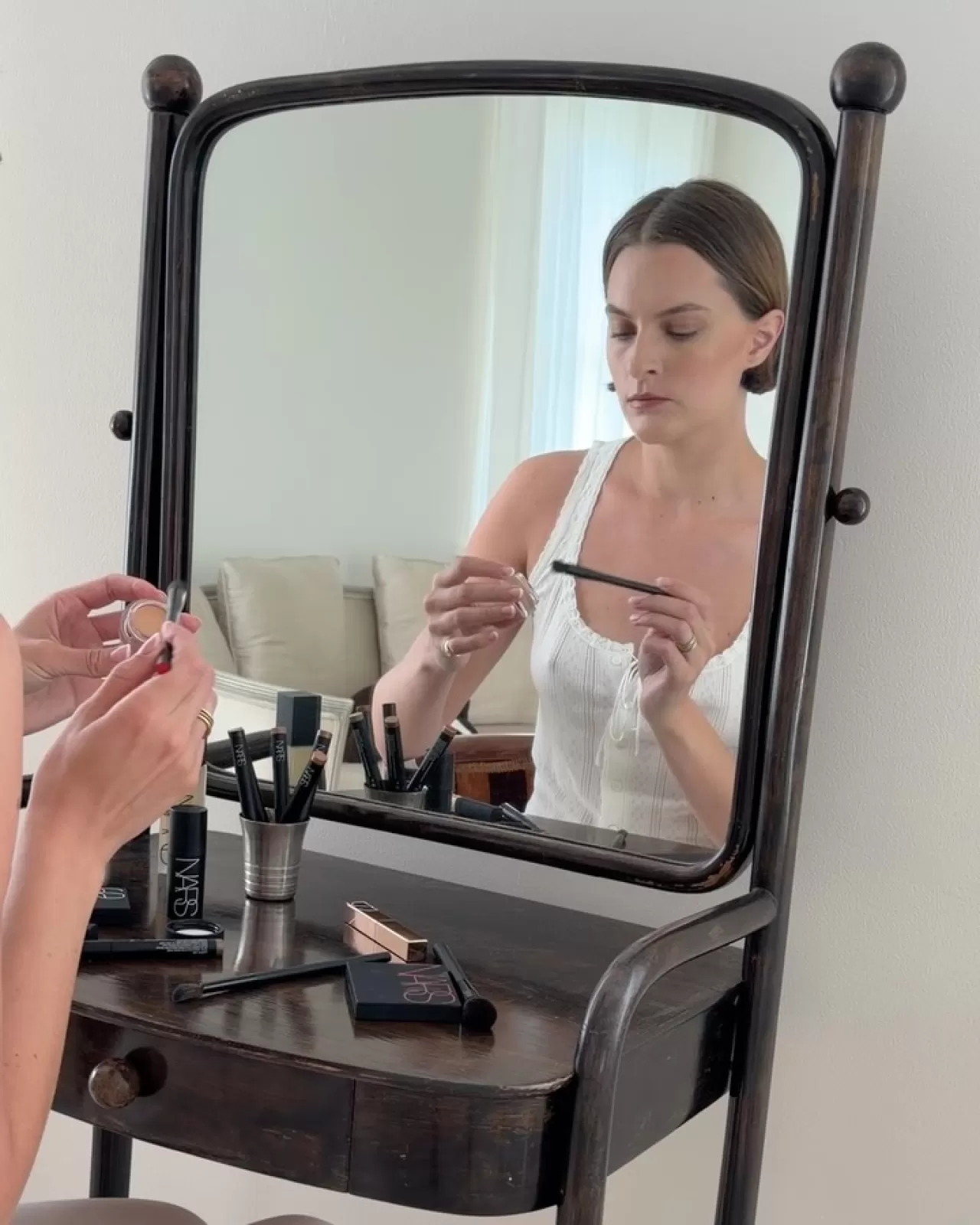 Christietyler'ın Evde Kullandığı NARS İkonları ve Daha Fazlası