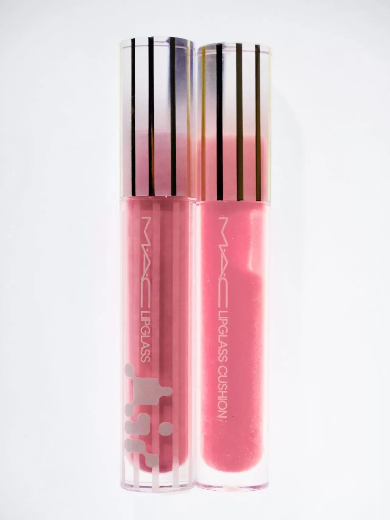 MAC Lipglass: İki İkonik Formülle Parlak ve Nemli Dudaklar