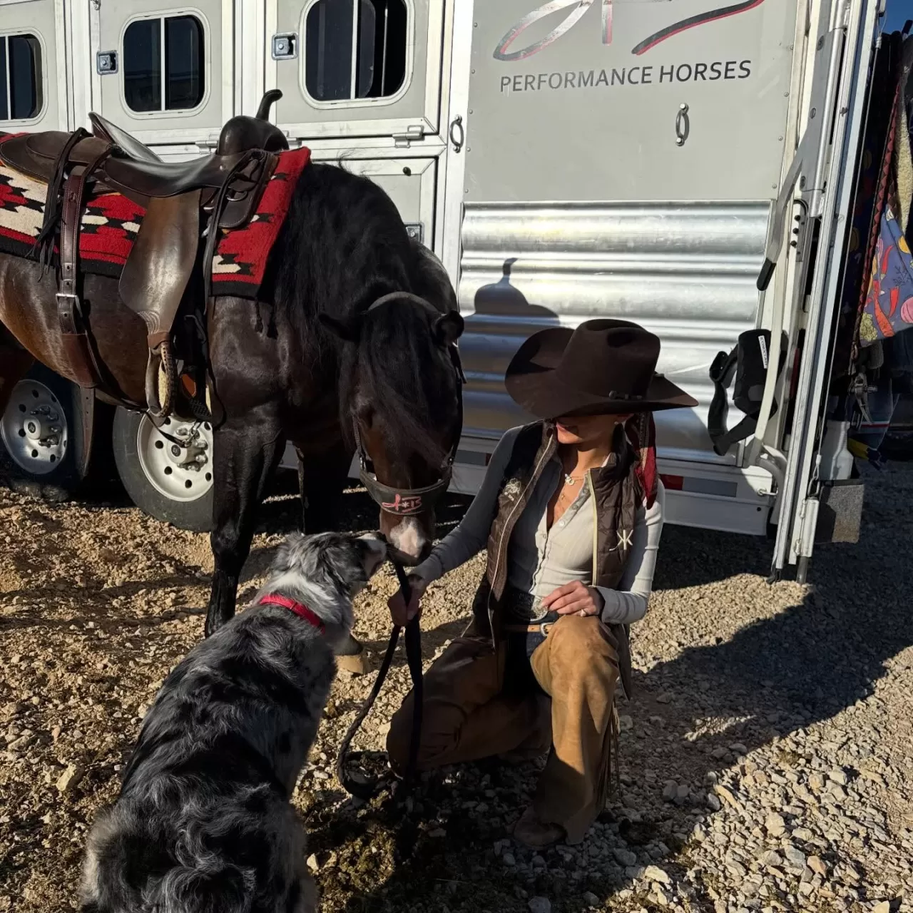 Bella Hadid'in Evcil Hayvan Paylaşımı Sosyal Medyayı Salladı