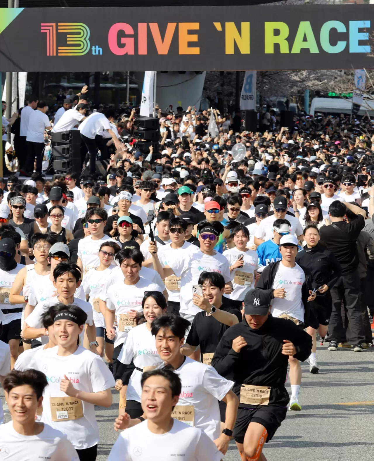 Mercedes-Benz'in Koşu Etkinliğiyle 1 Milyar 20 Milyon Won Bağış Toplandı