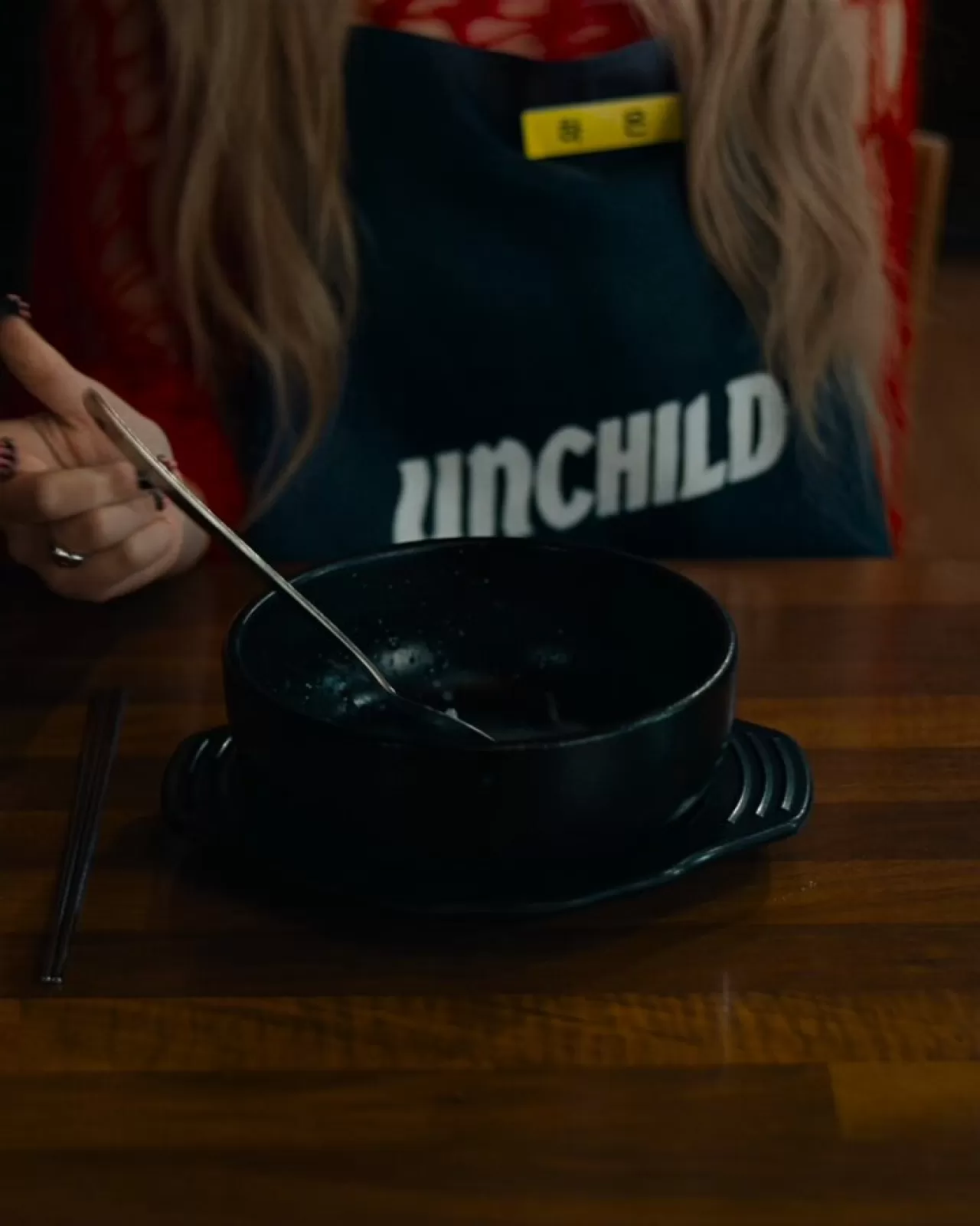 High Up Entertainment'ın Yeni Grubu UNCHILD'tan HAEUN Tanıtıldı