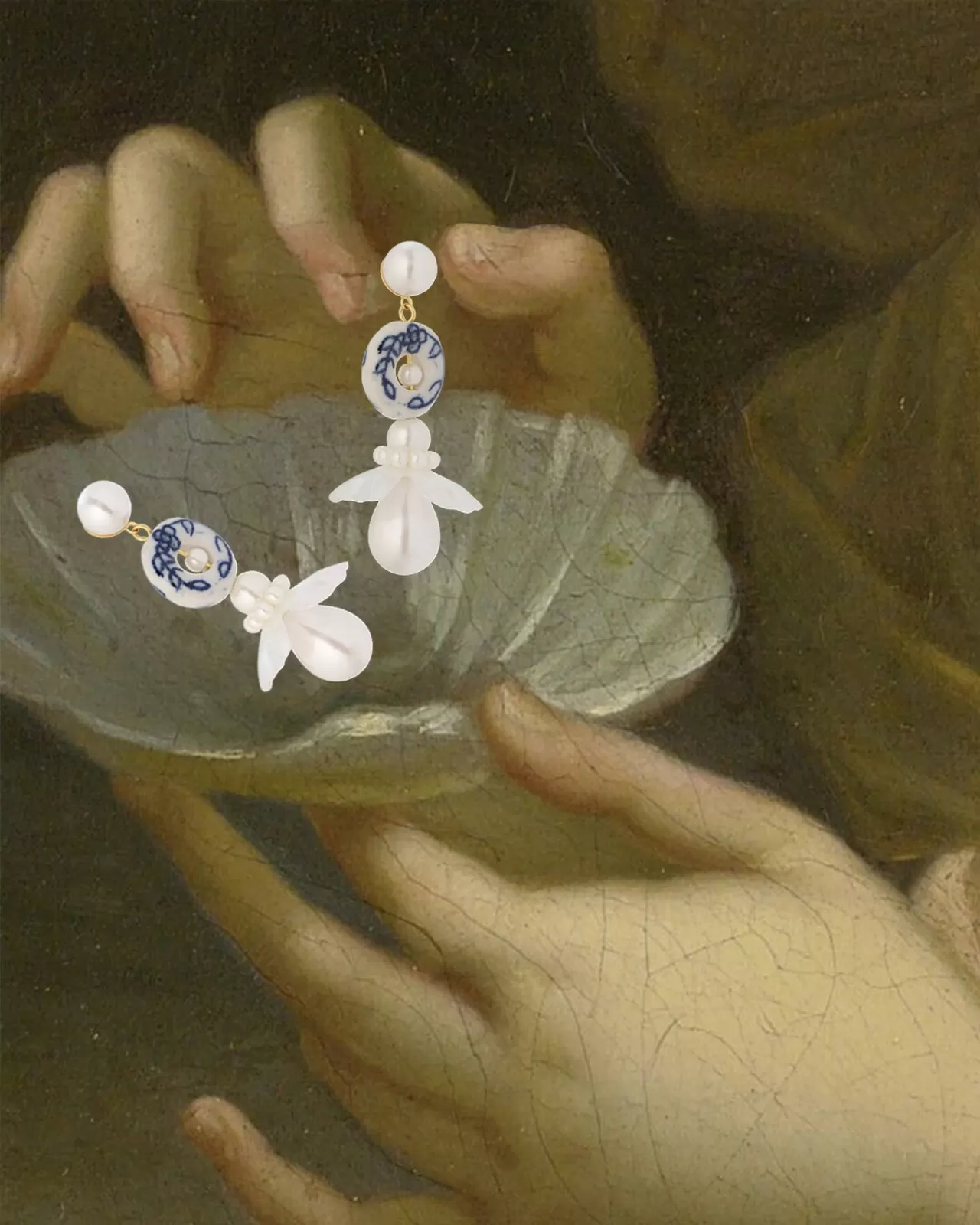 Shrimps'tan Delft Esintili İnci Küpeler: Nia Koleksiyonu